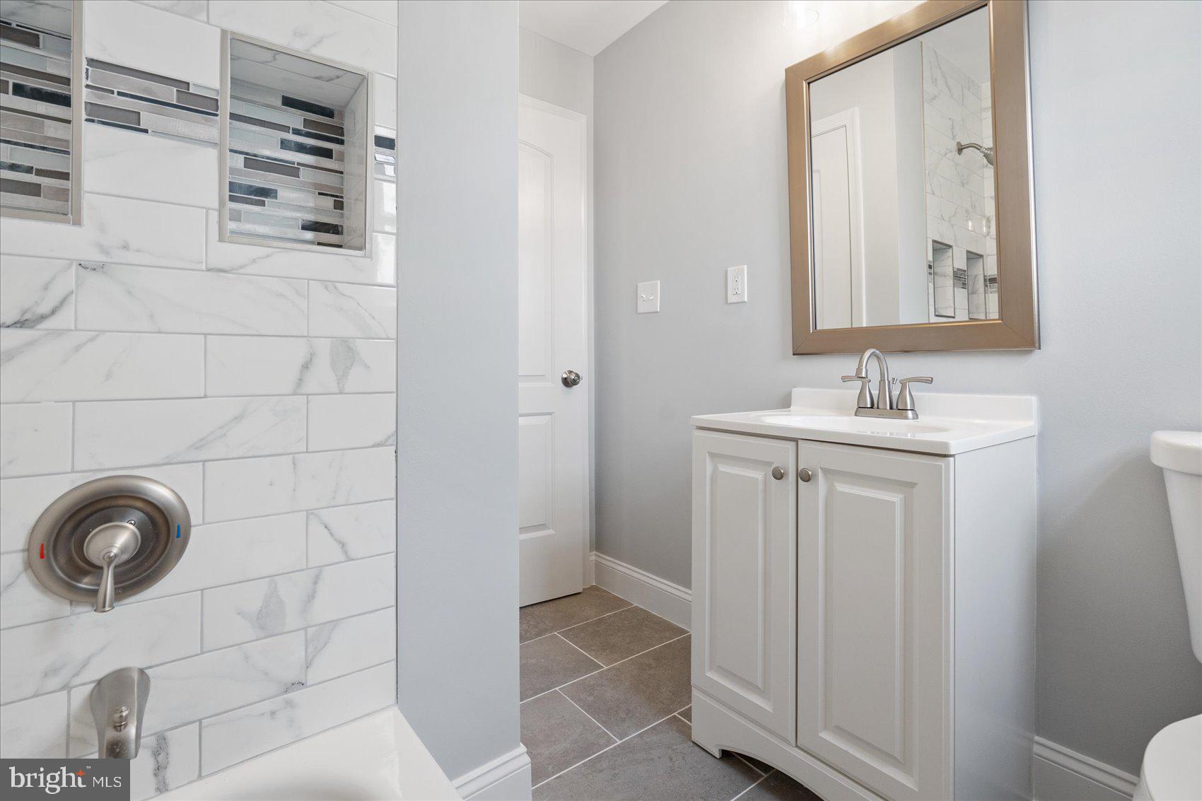 NEW NORTHWOOD - Residential