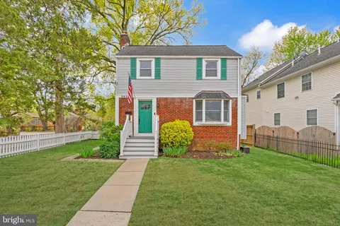 5800 3rd Street S, Arlington, VA MLS: VAAR2056140