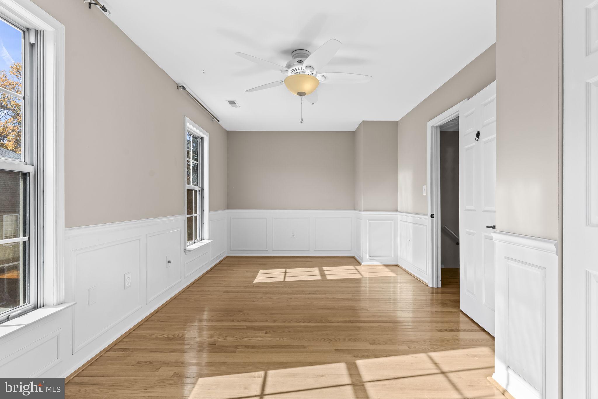 BURNT OAKS - Residential