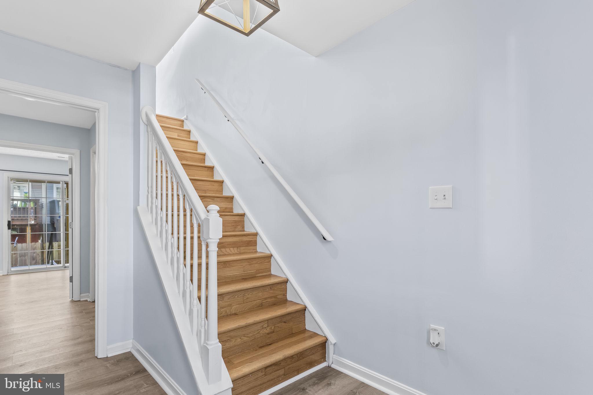 BURNT OAKS - Residential