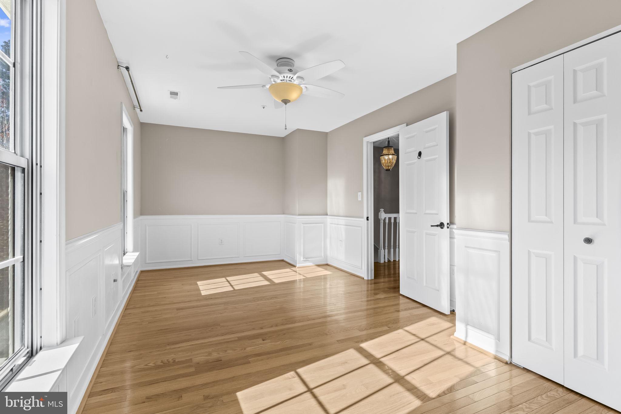 BURNT OAKS - Residential