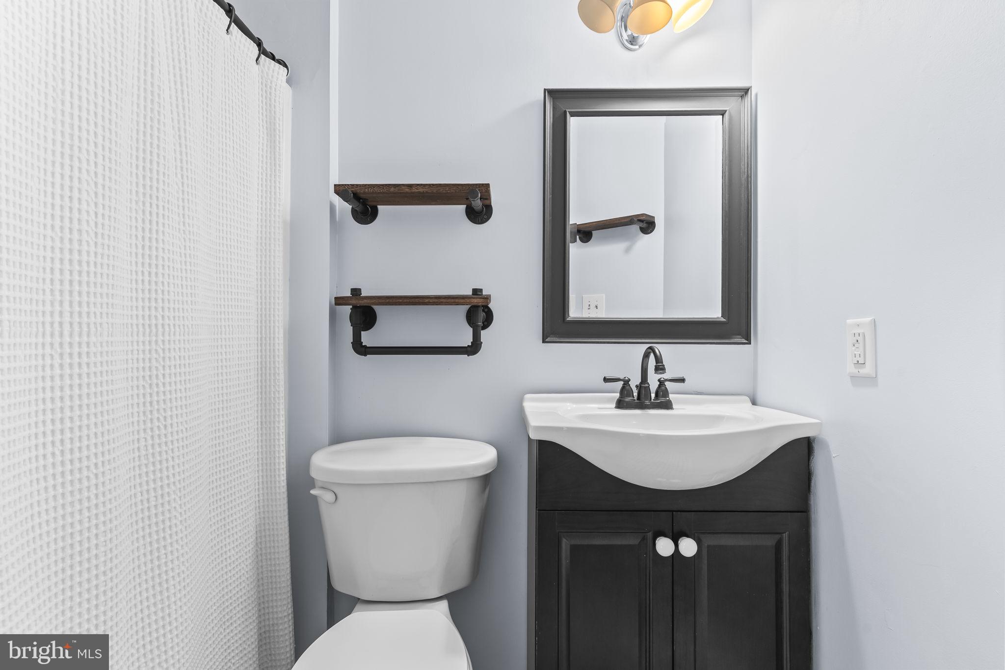 BURNT OAKS - Residential