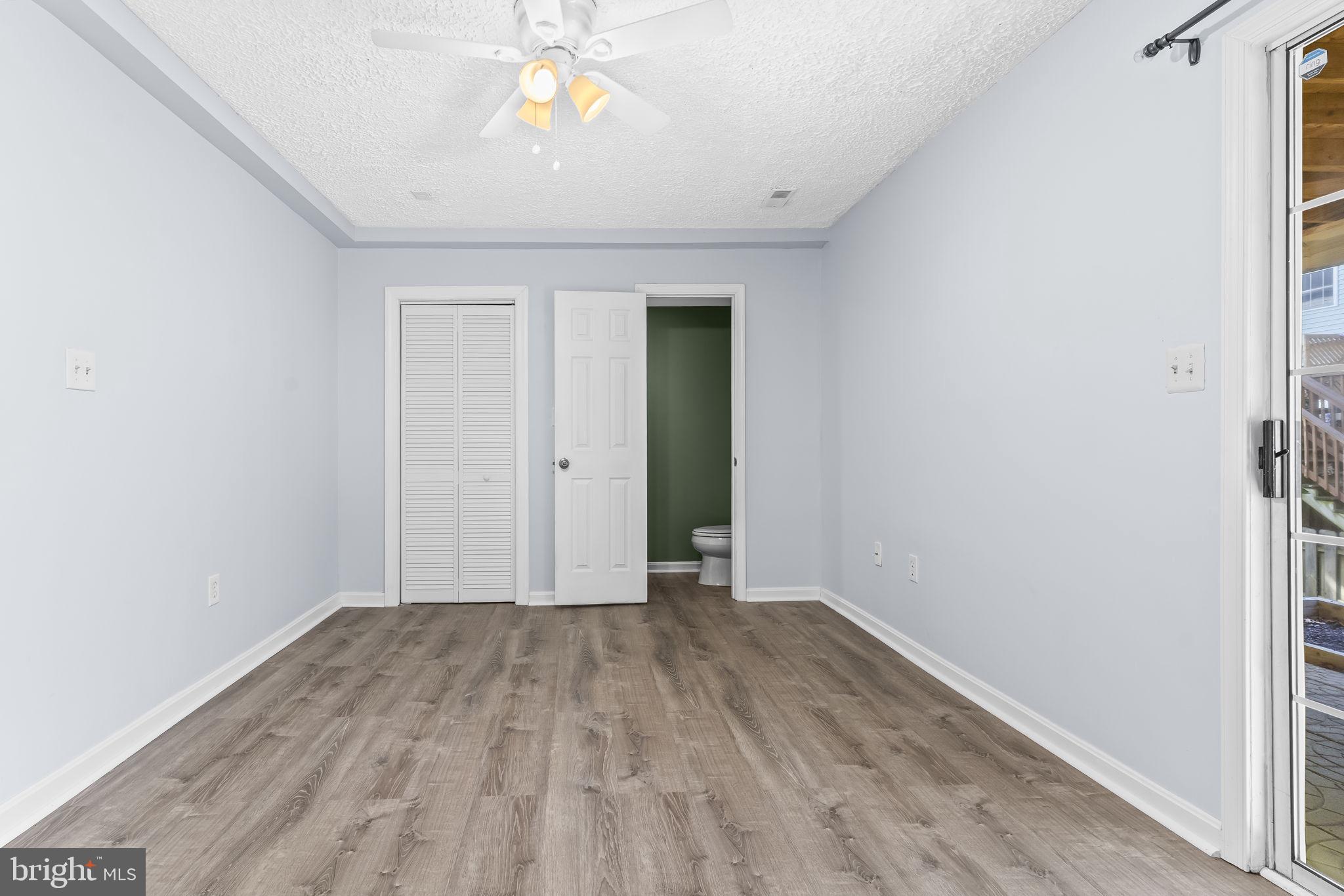 BURNT OAKS - Residential