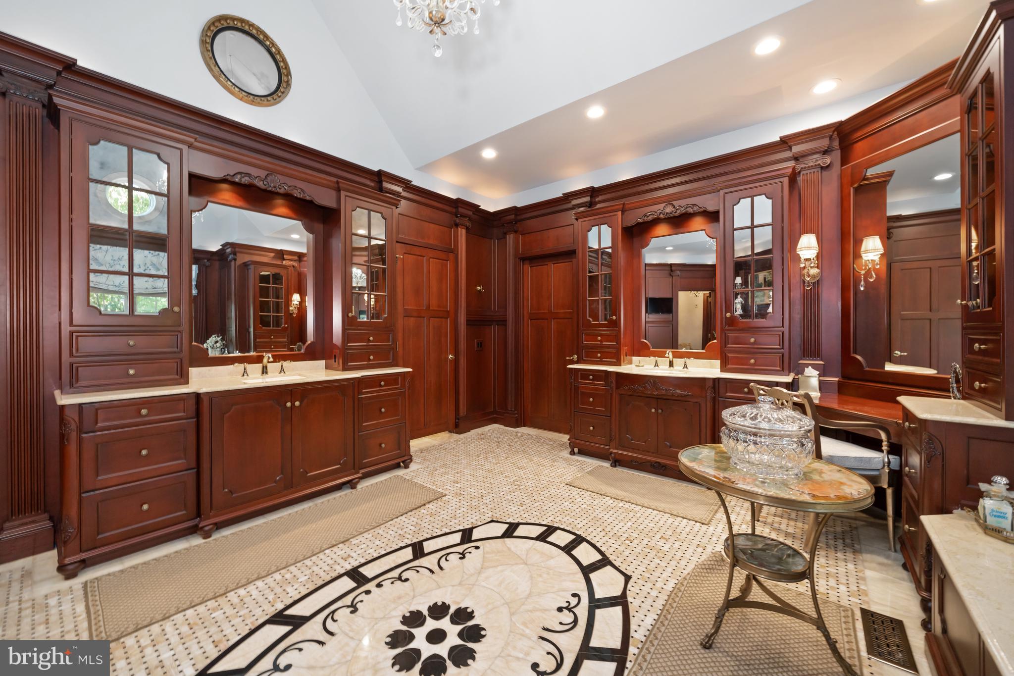 STONEY RUN - Residential