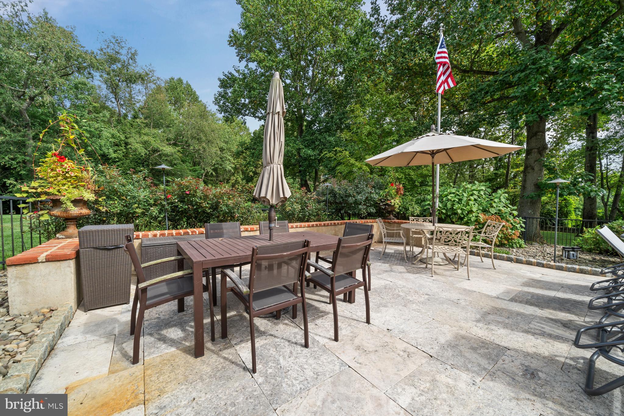 STONEY RUN - Residential