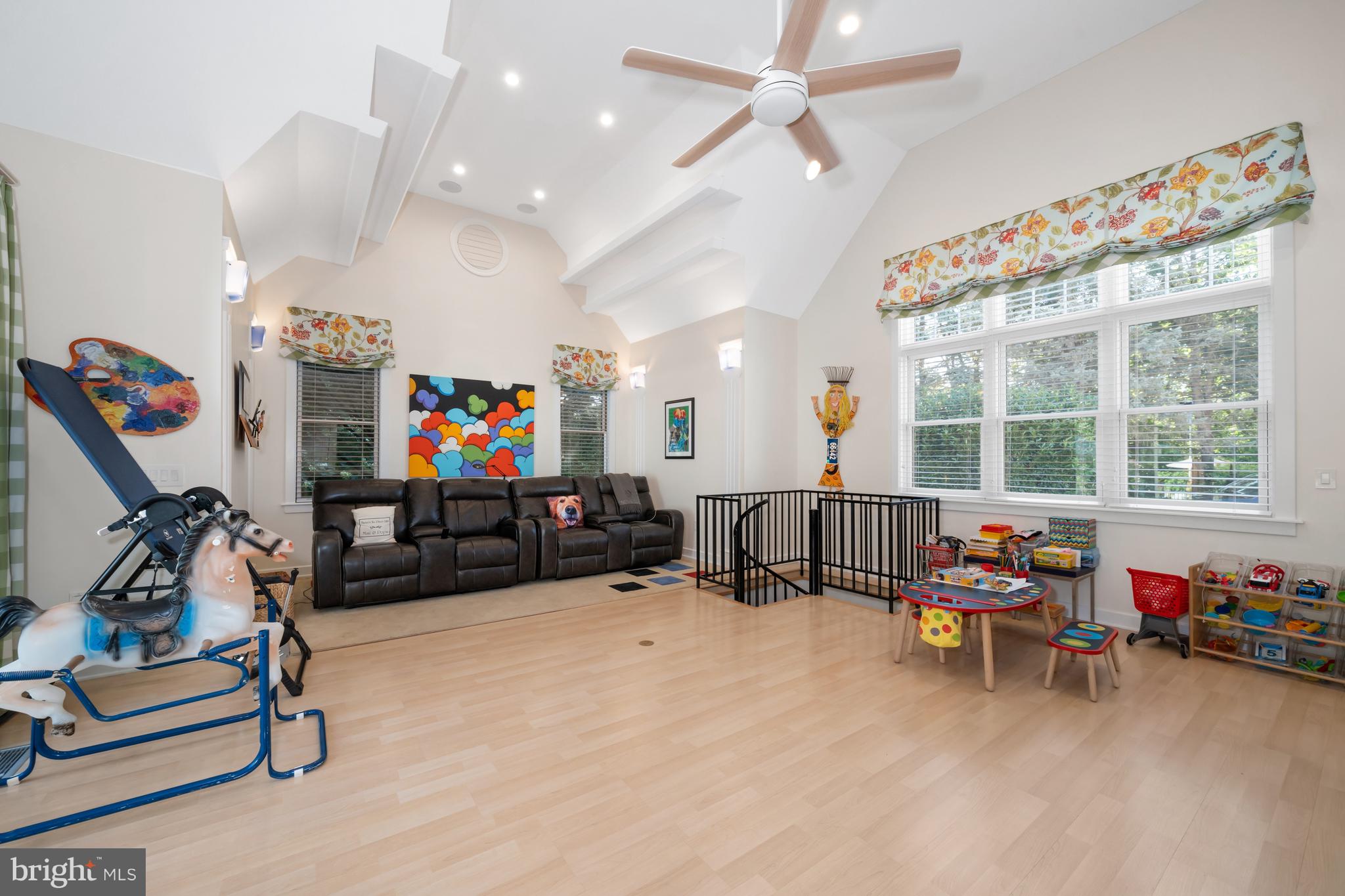 STONEY RUN - Residential