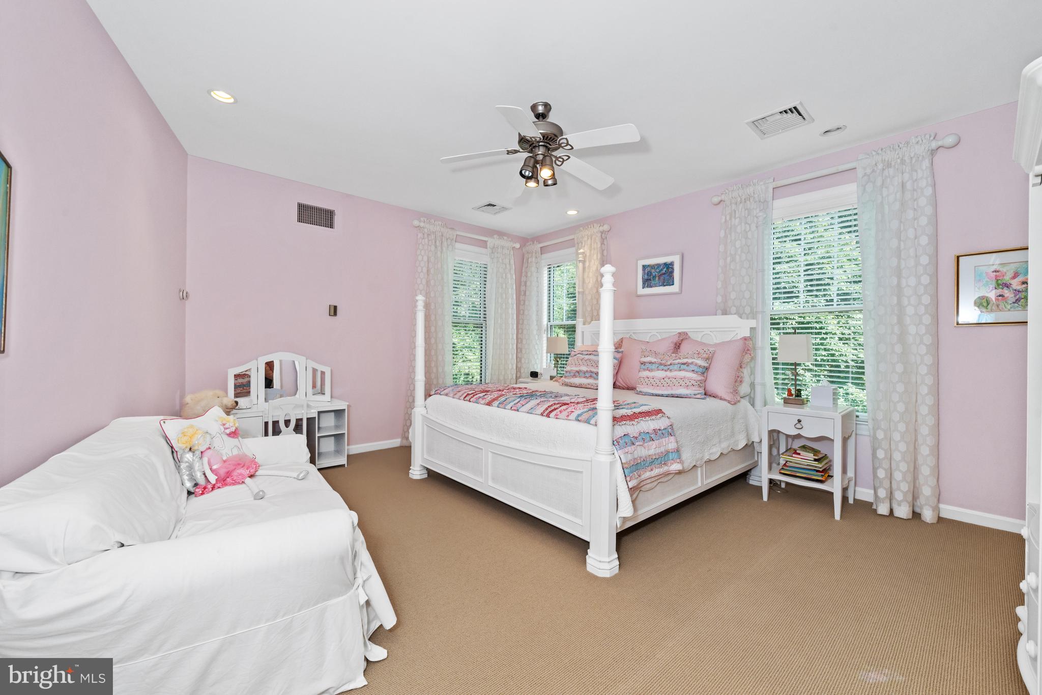 STONEY RUN - Residential