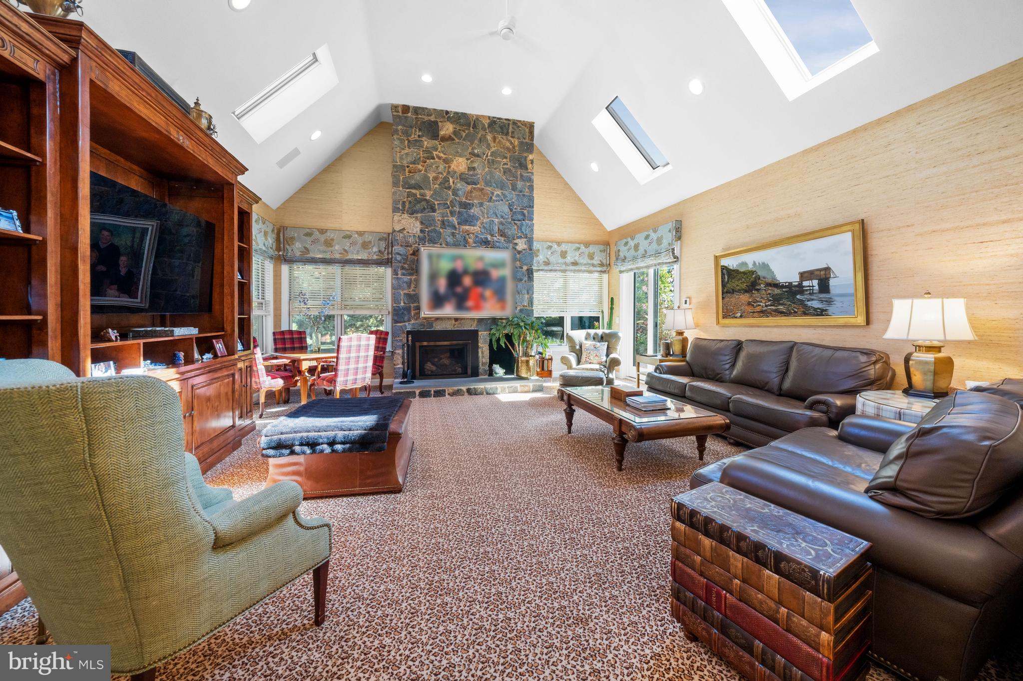 STONEY RUN - Residential