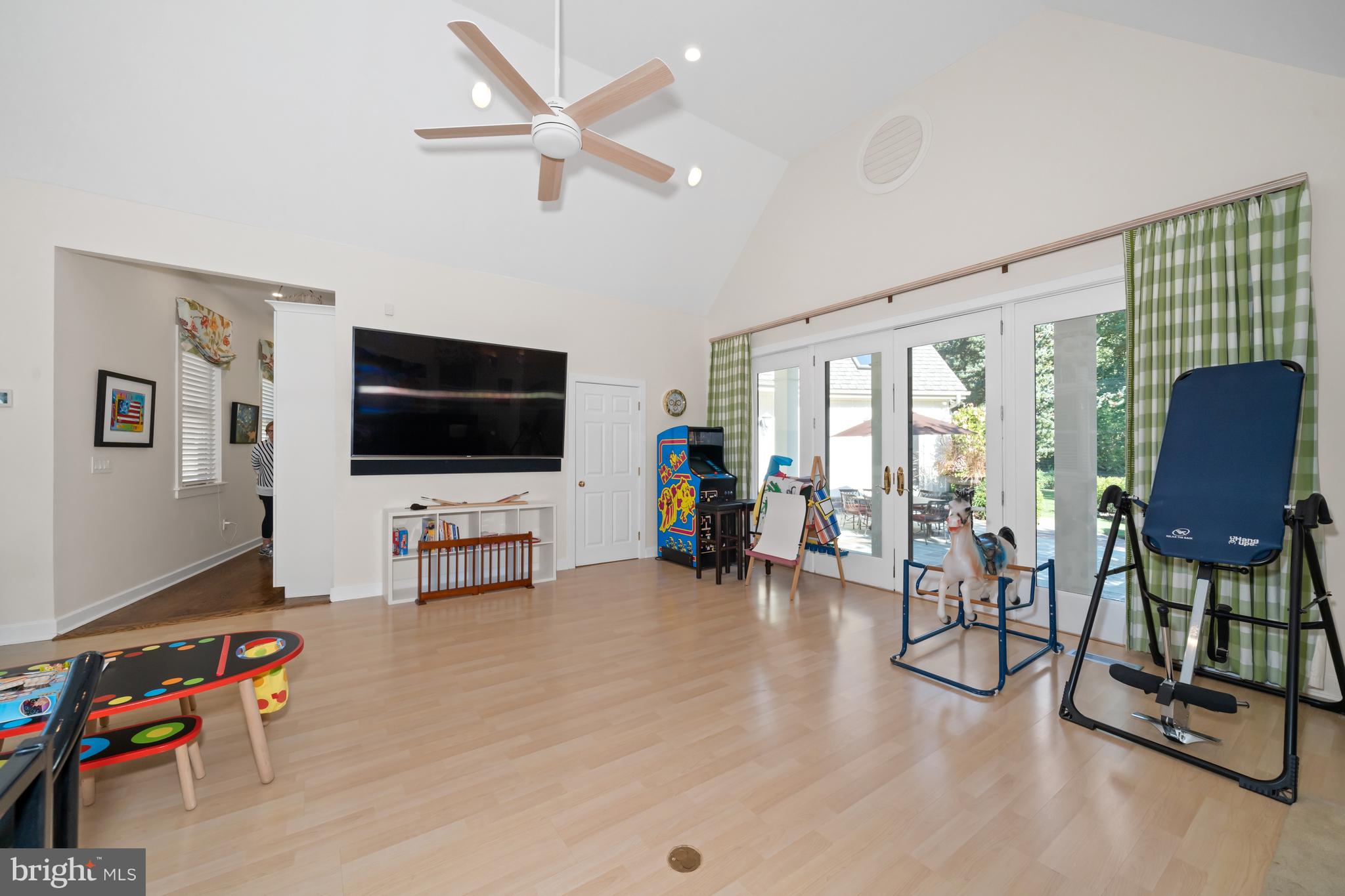 STONEY RUN - Residential