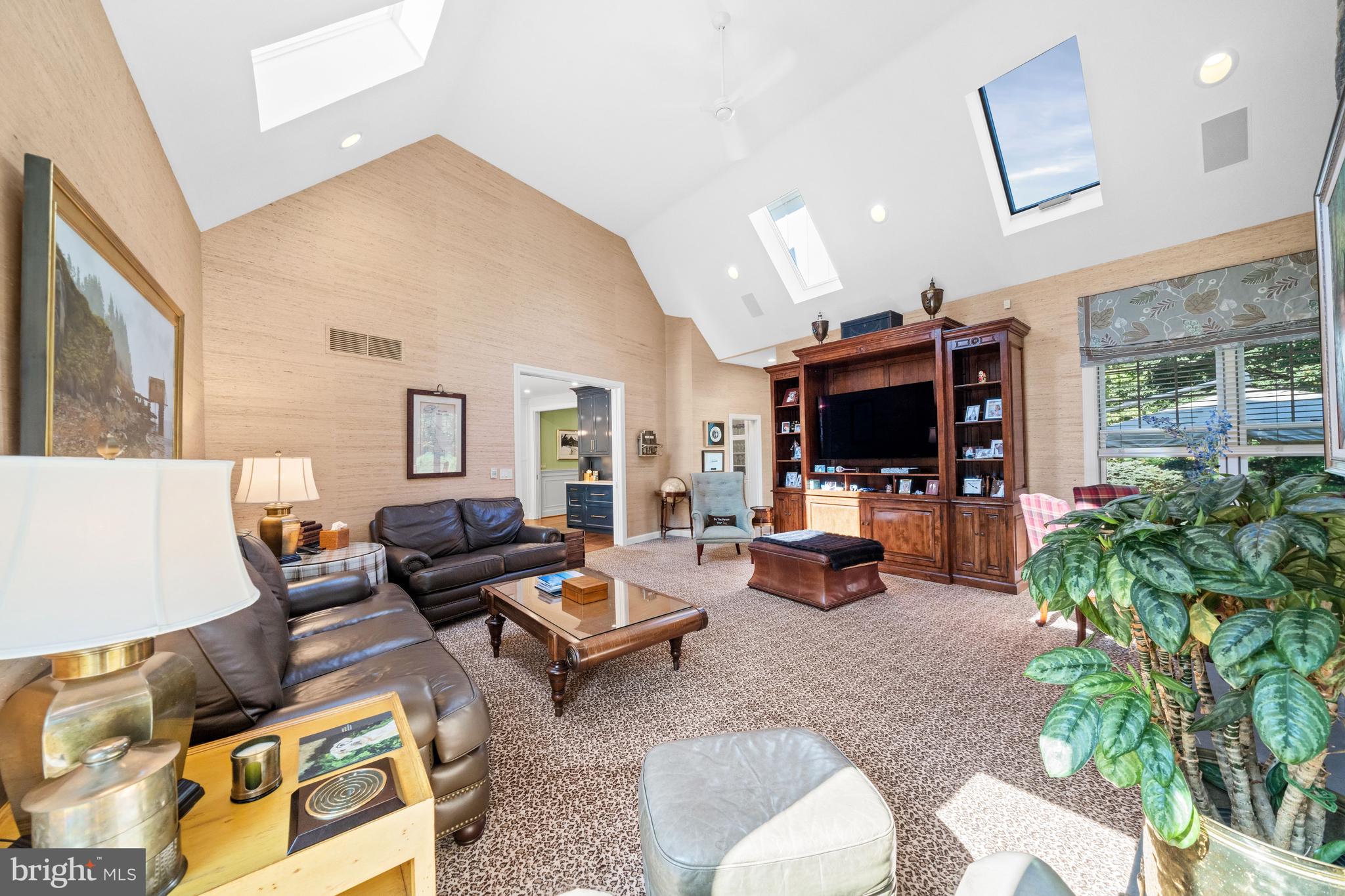 STONEY RUN - Residential