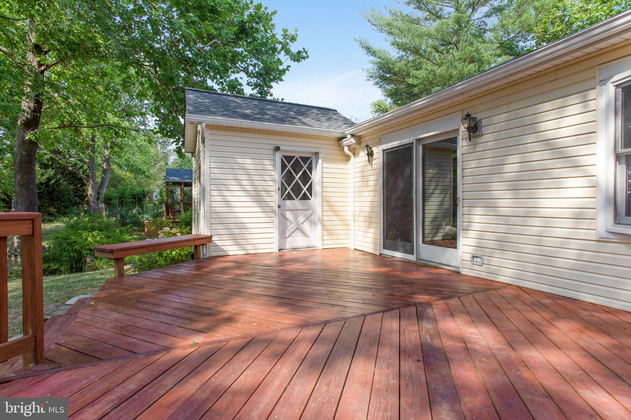 ROCKSHIRE - Residential