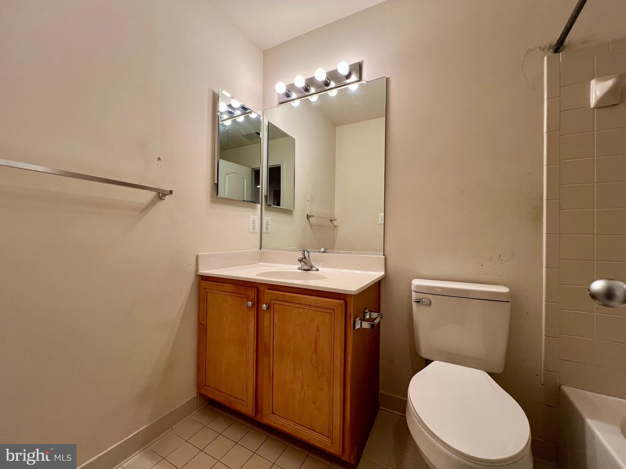 HAMMONDS MILL - Residential Lease