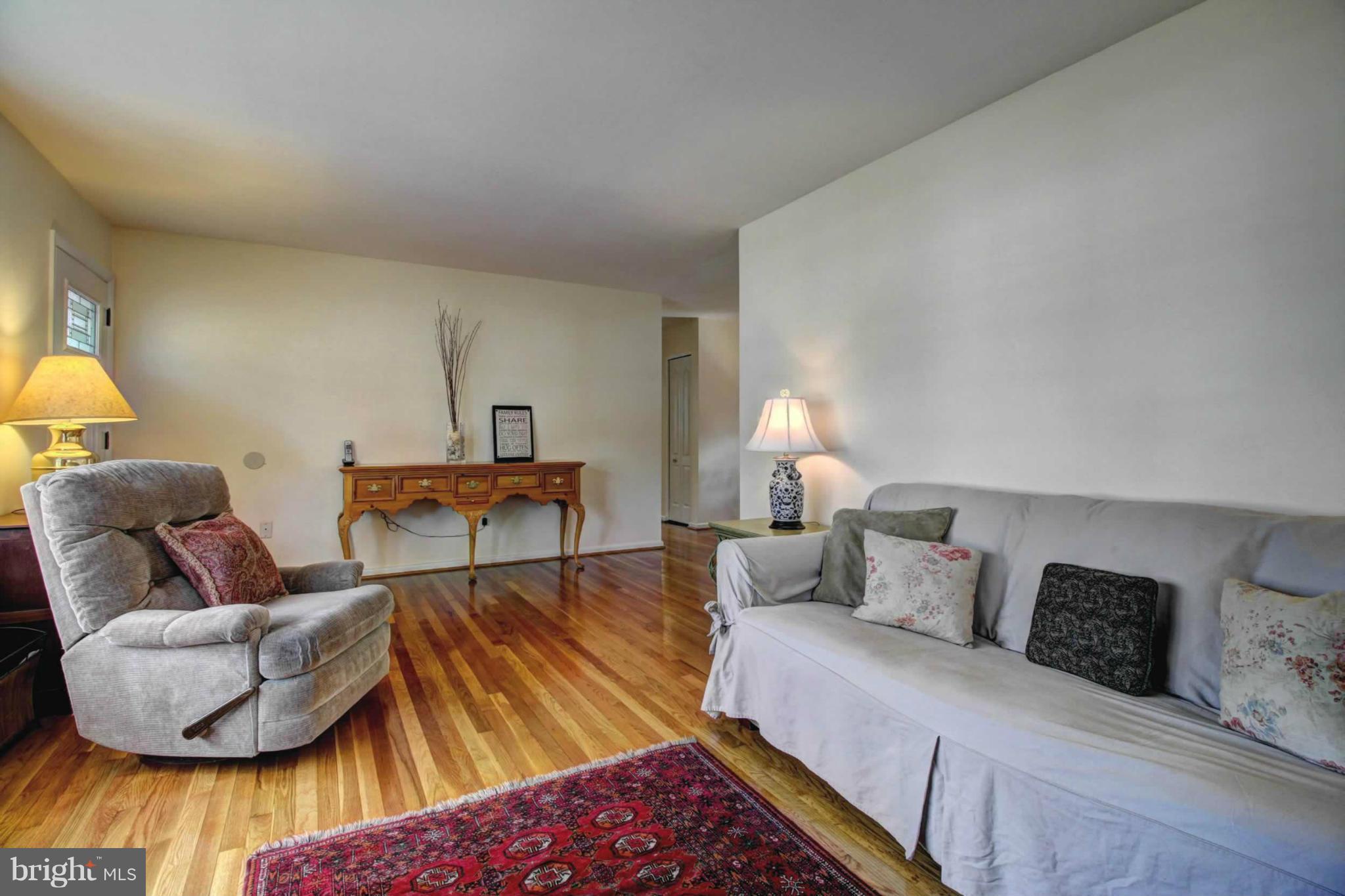 VIENNA WOODS - Residential