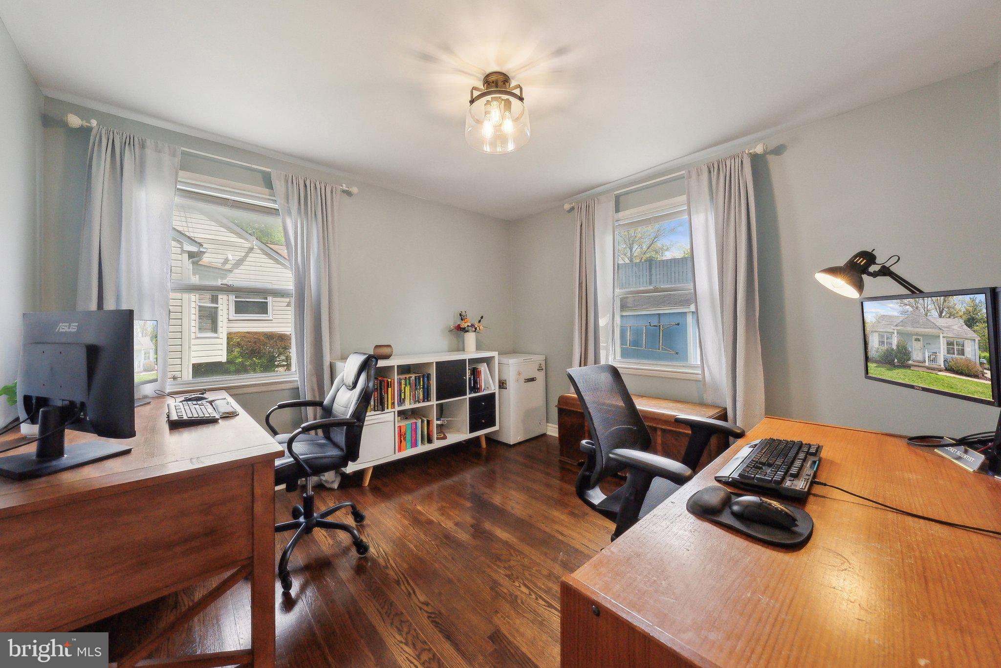 WEST LAWN - Residential