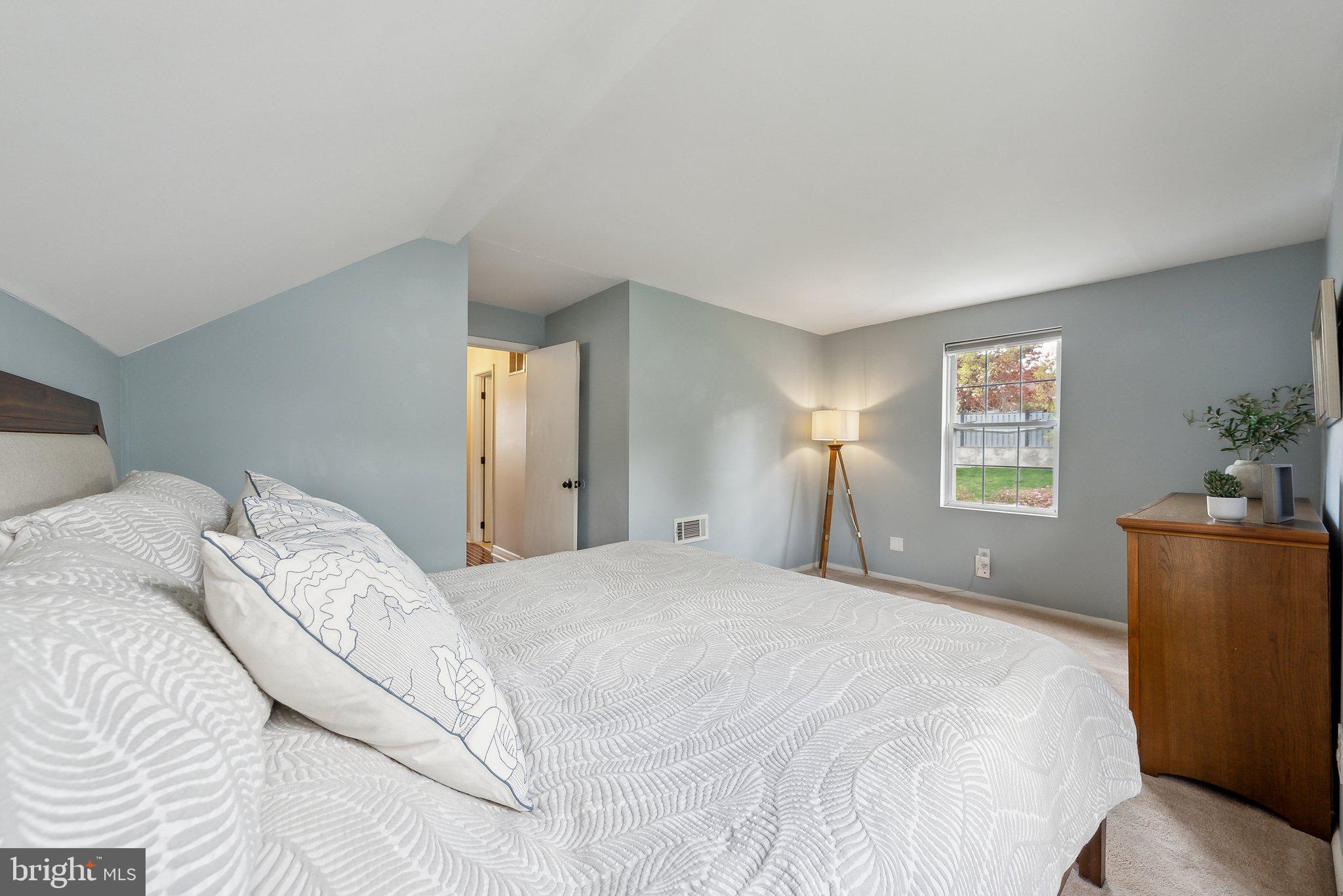 WEST LAWN - Residential