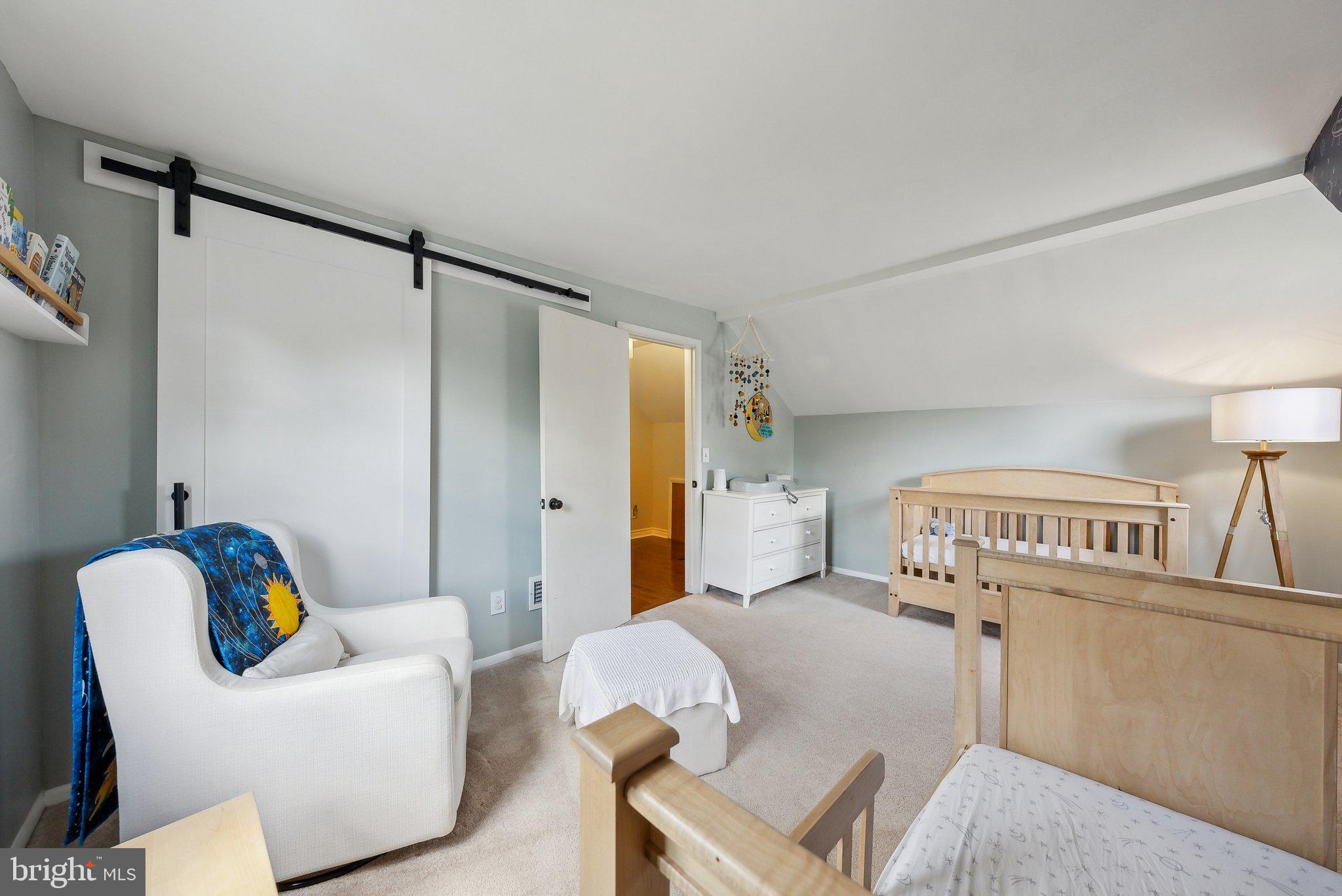 WEST LAWN - Residential