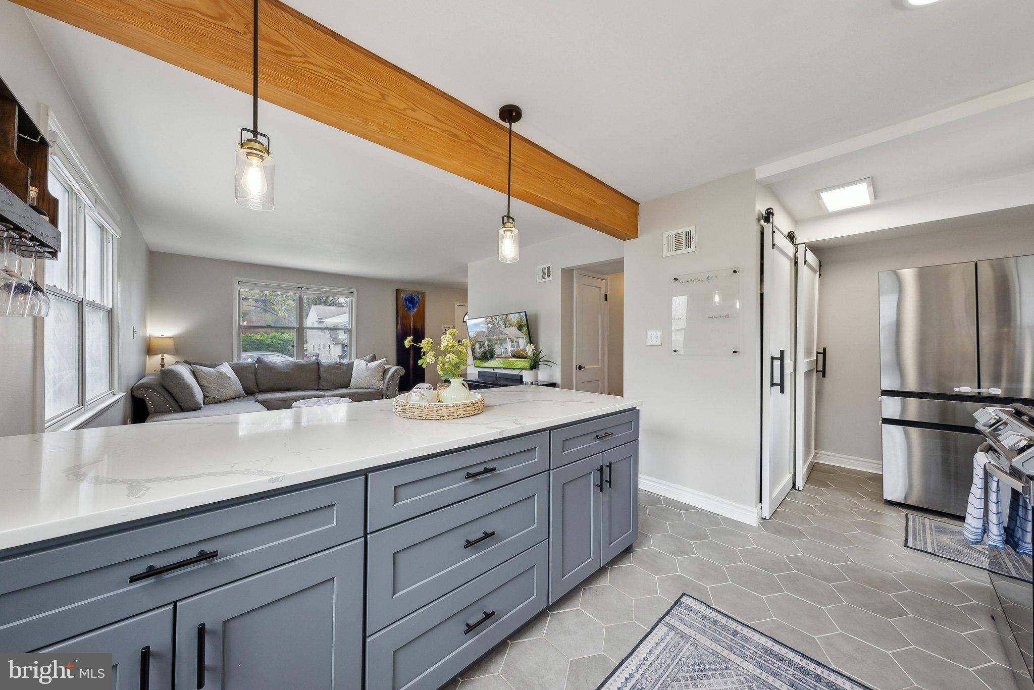 WEST LAWN - Residential