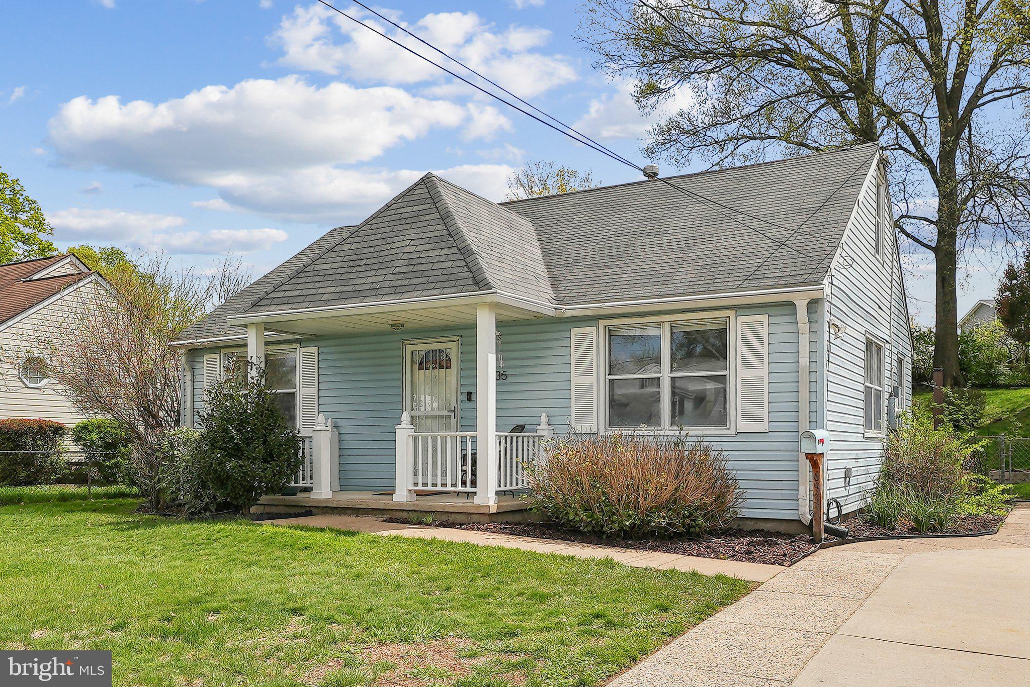 WEST LAWN - Residential