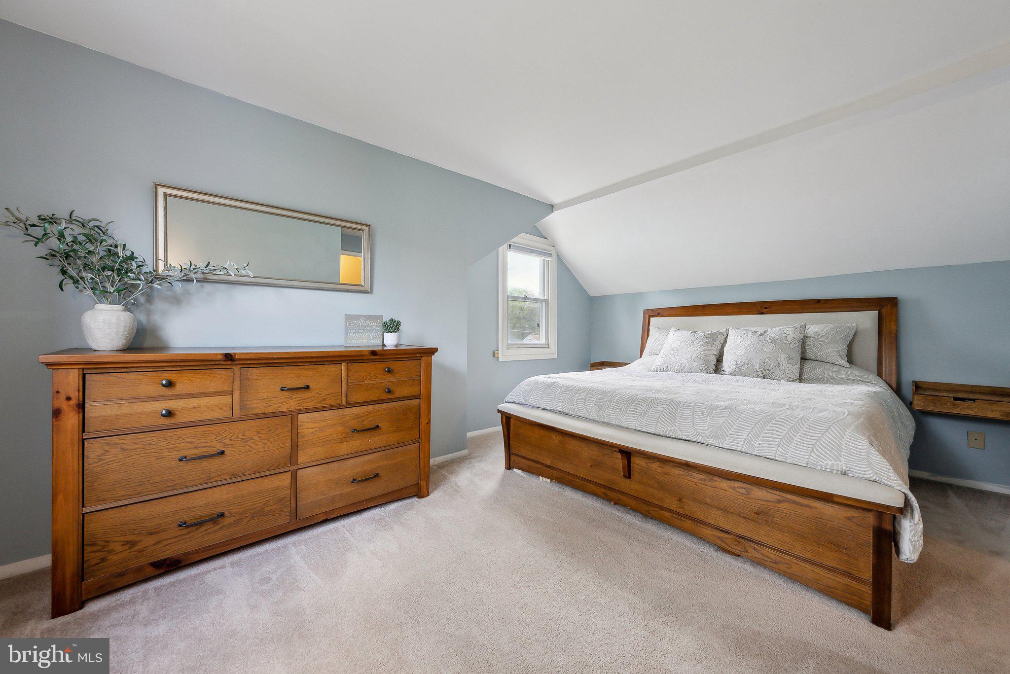 WEST LAWN - Residential