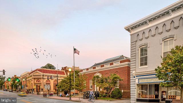 PRESIDENTS POINTE - Residential