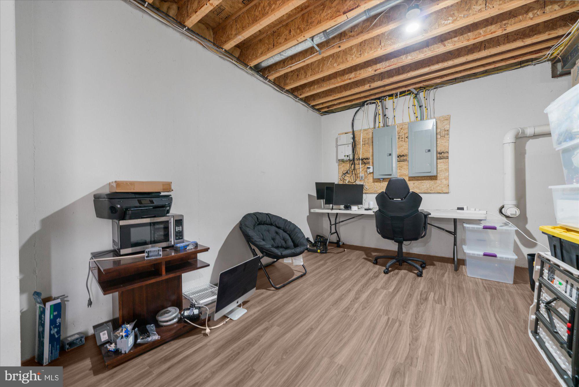 WILTSHIRE - Residential