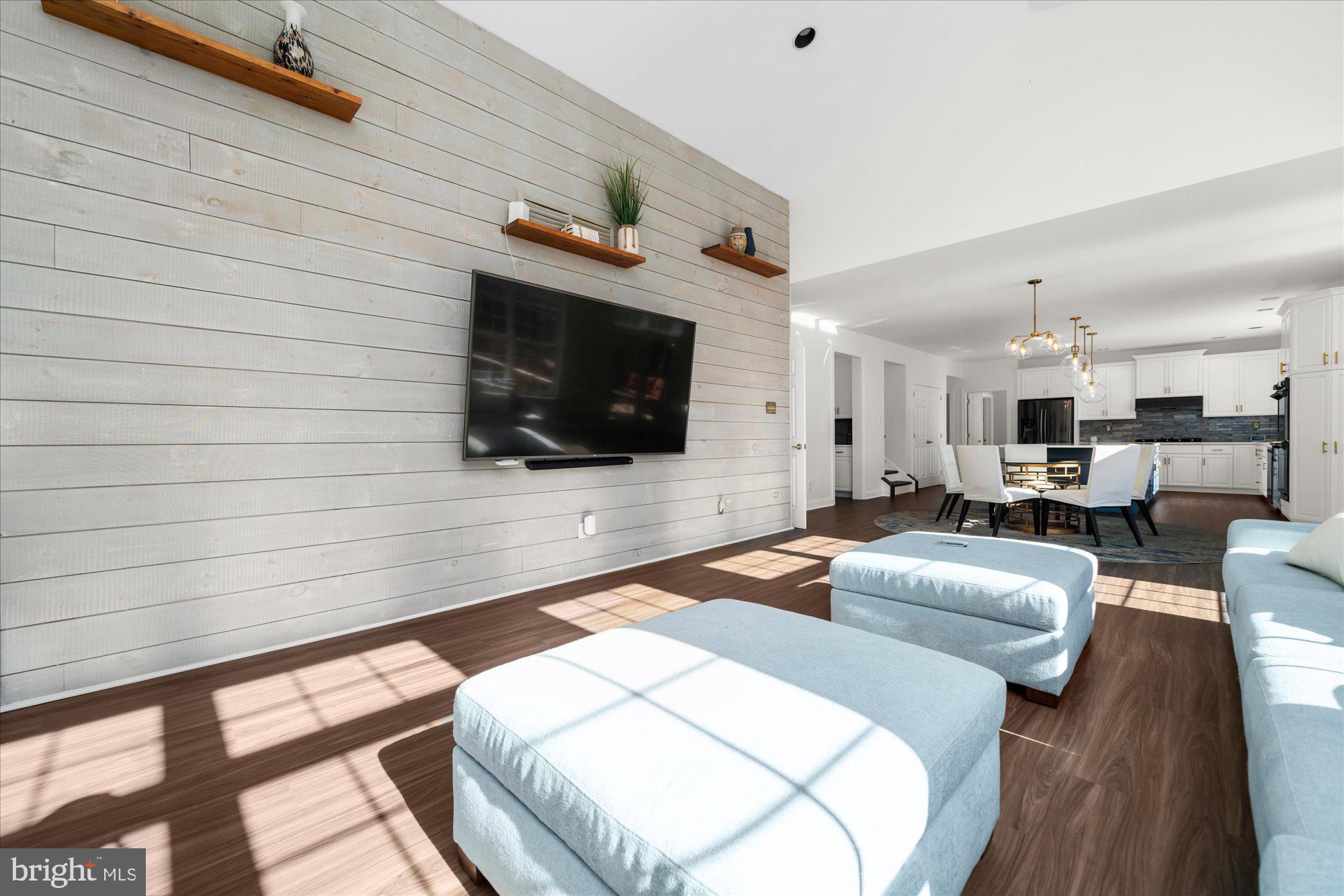 WILTSHIRE - Residential