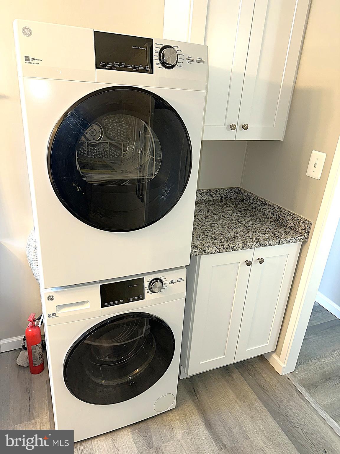 ROL PARK VILLAGE - Residential