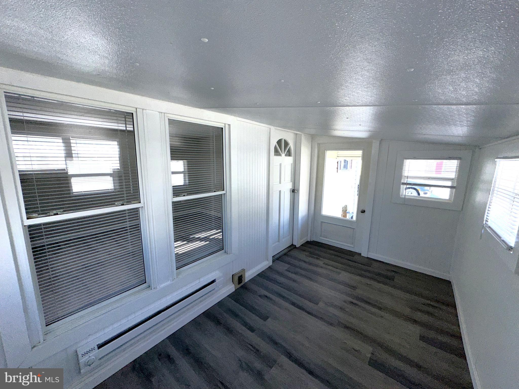 ROL PARK VILLAGE - Residential