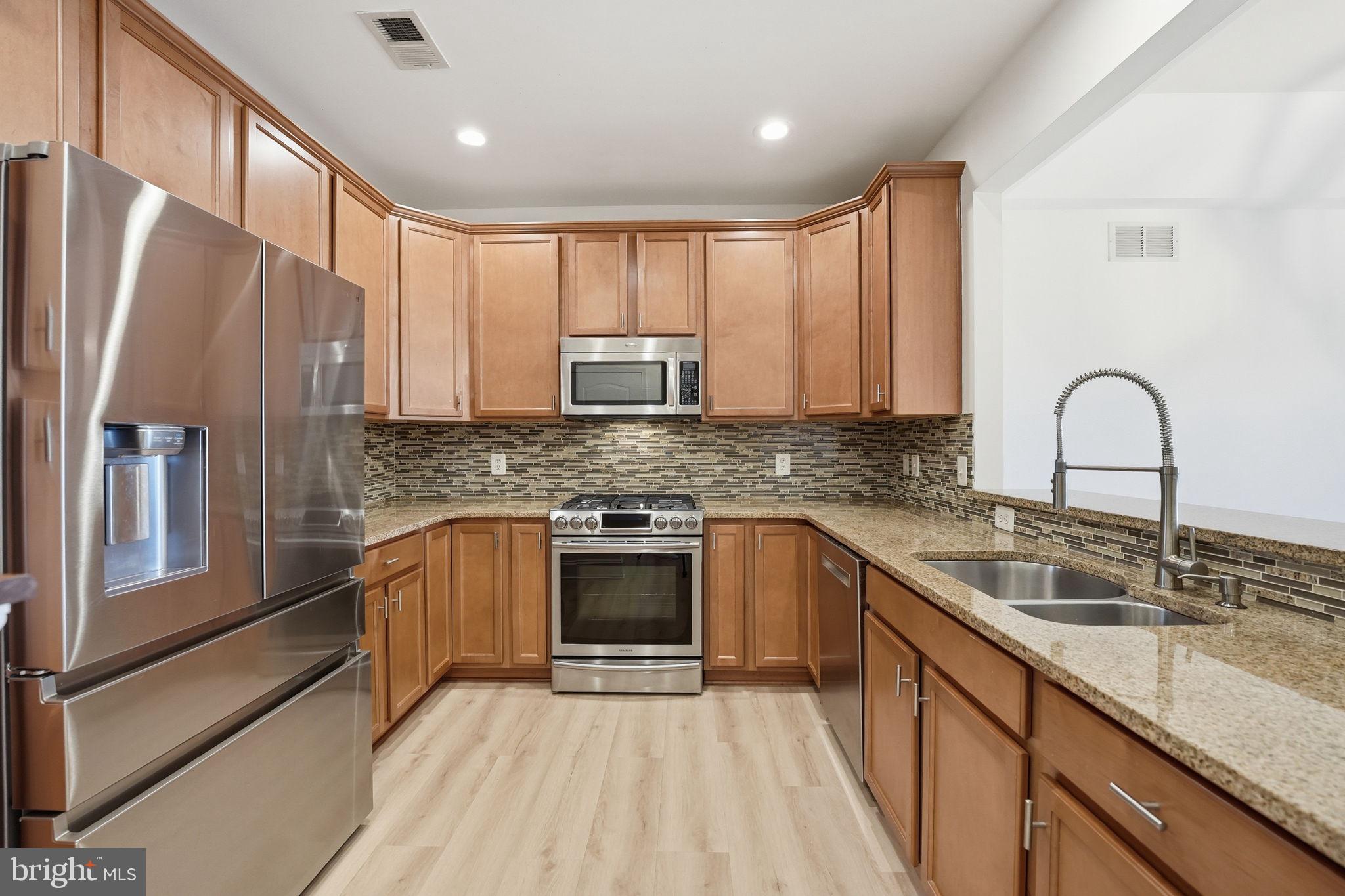 9200 CHARLESTON DRIVE 404