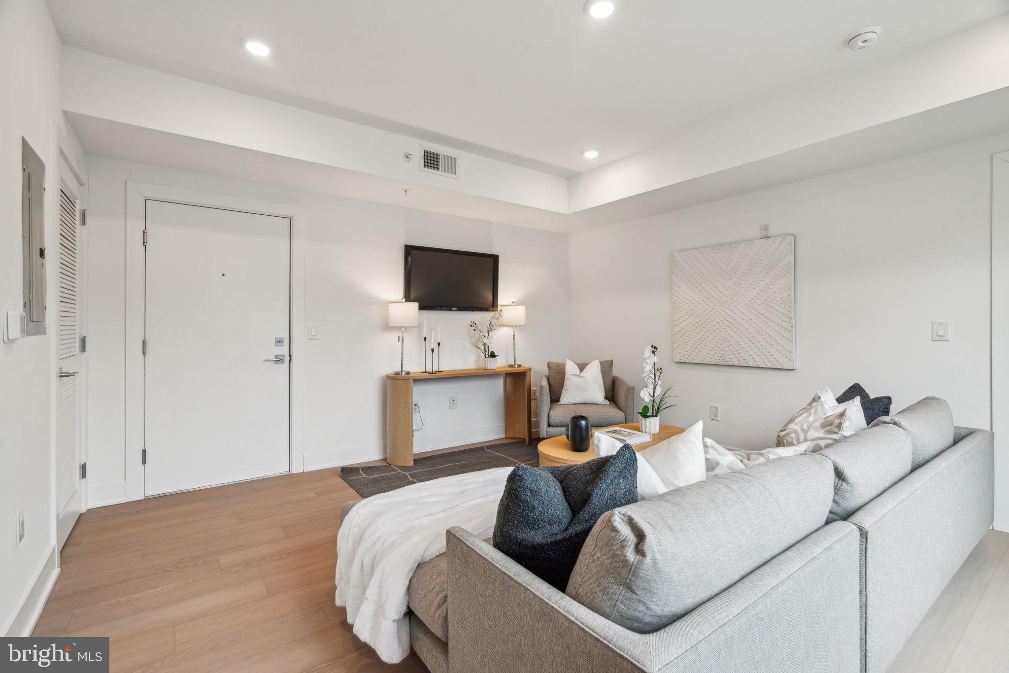 FISHTOWN - Residential Lease