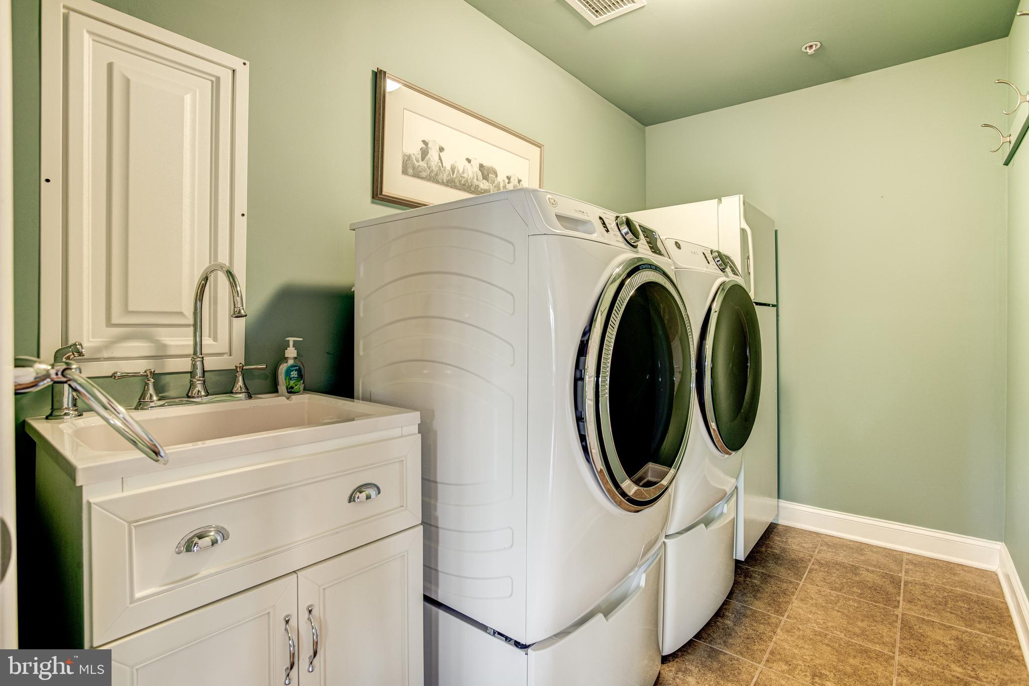 LIBERTY HILL - Residential