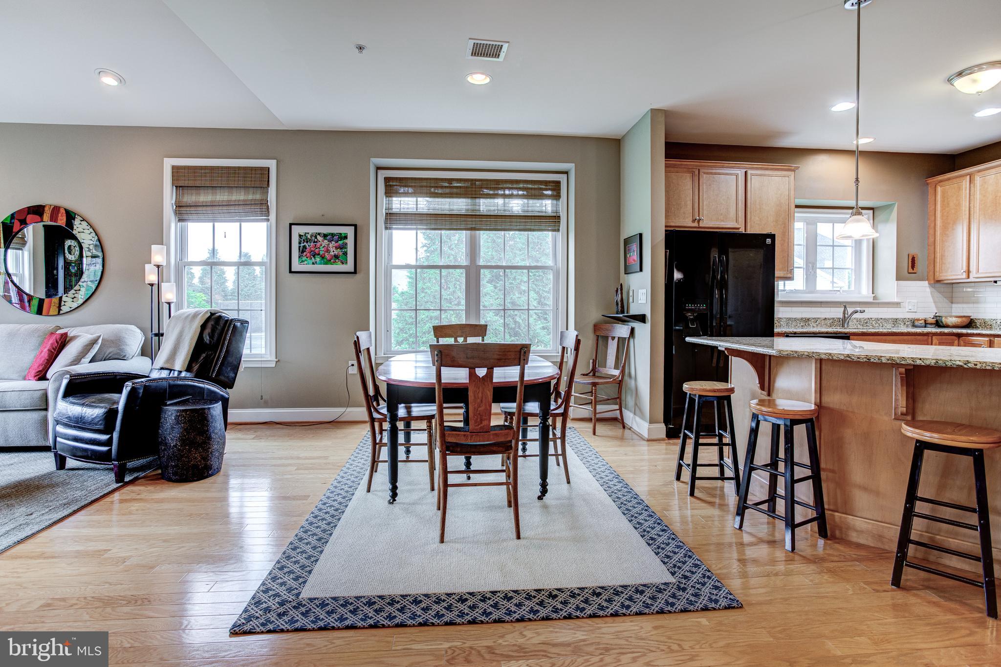 LIBERTY HILL - Residential