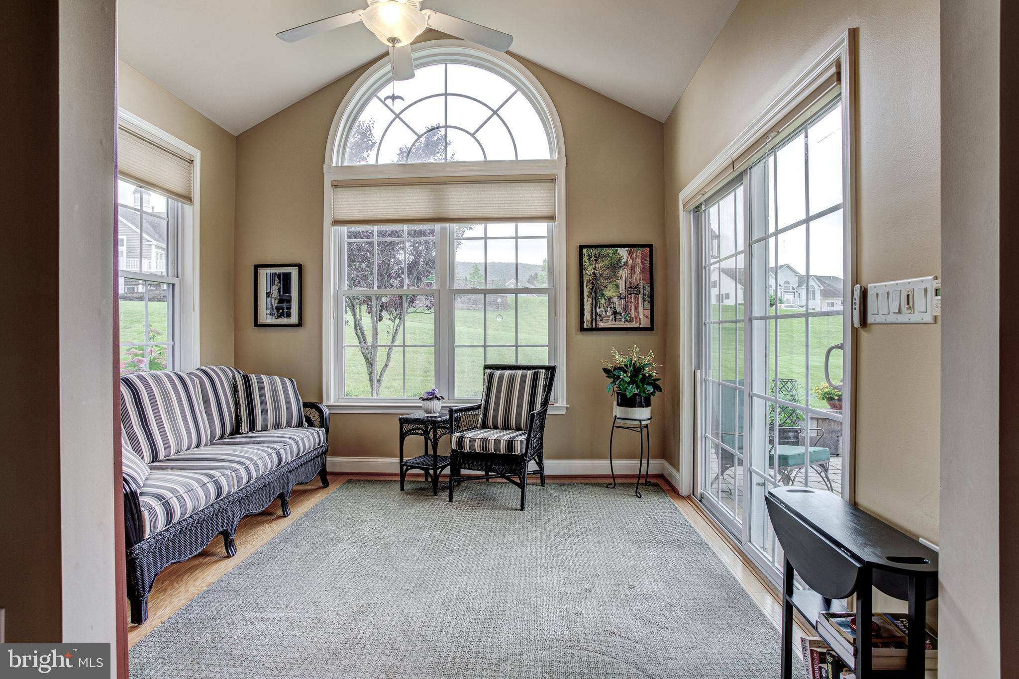 LIBERTY HILL - Residential