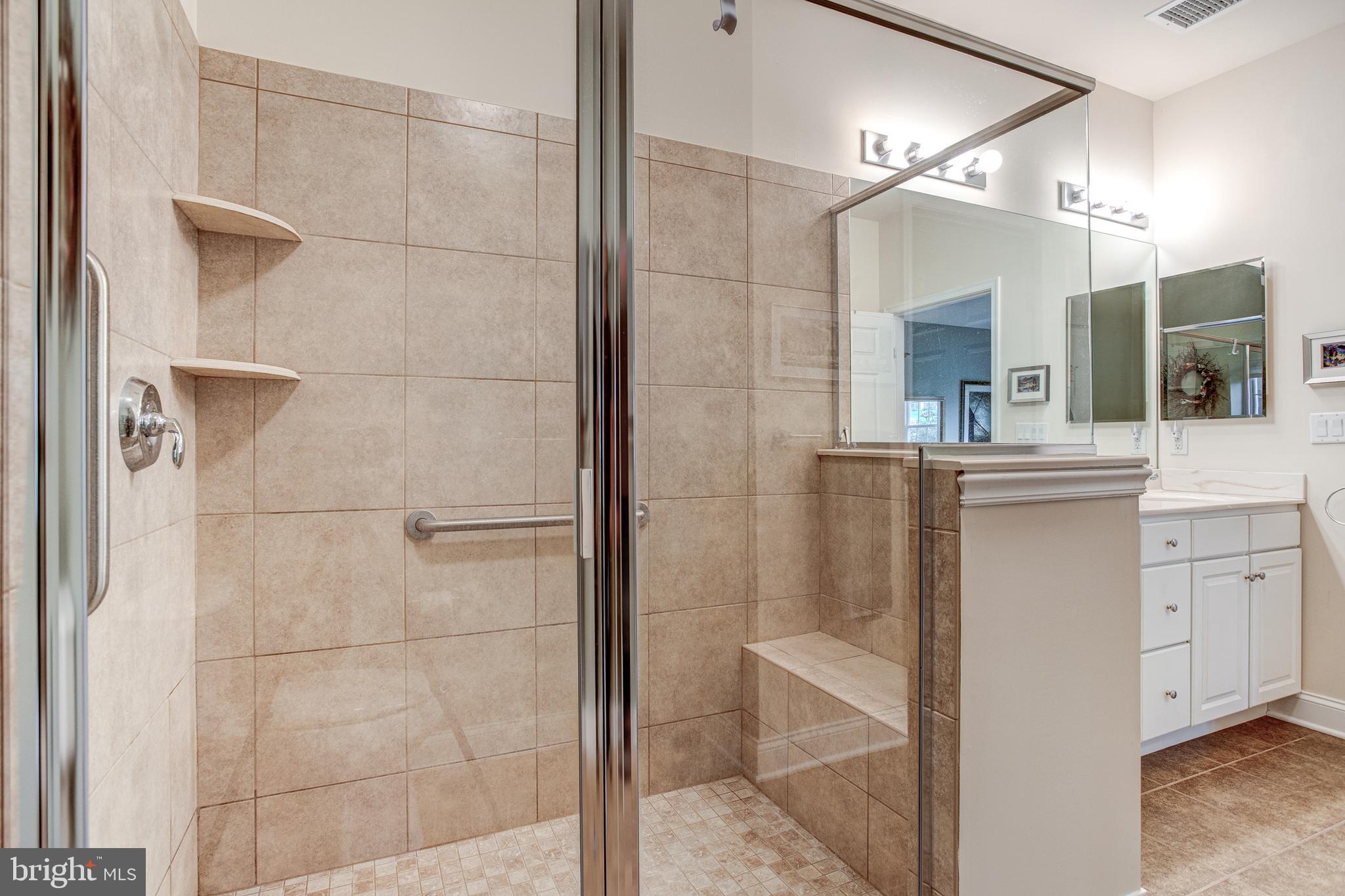 LIBERTY HILL - Residential