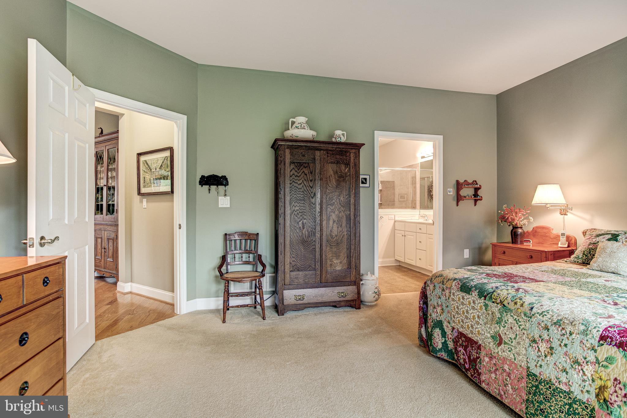 LIBERTY HILL - Residential