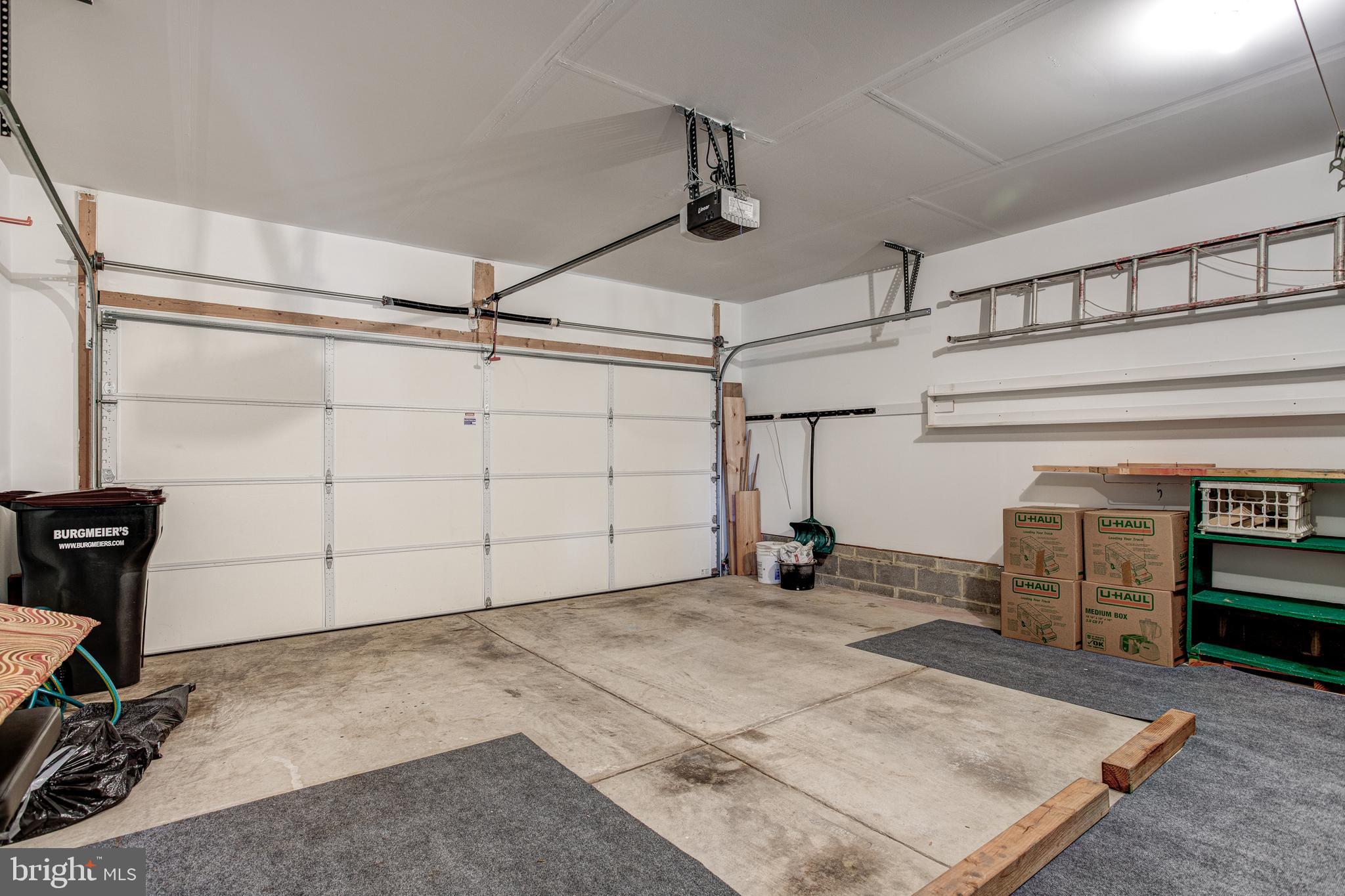 LIBERTY HILL - Residential