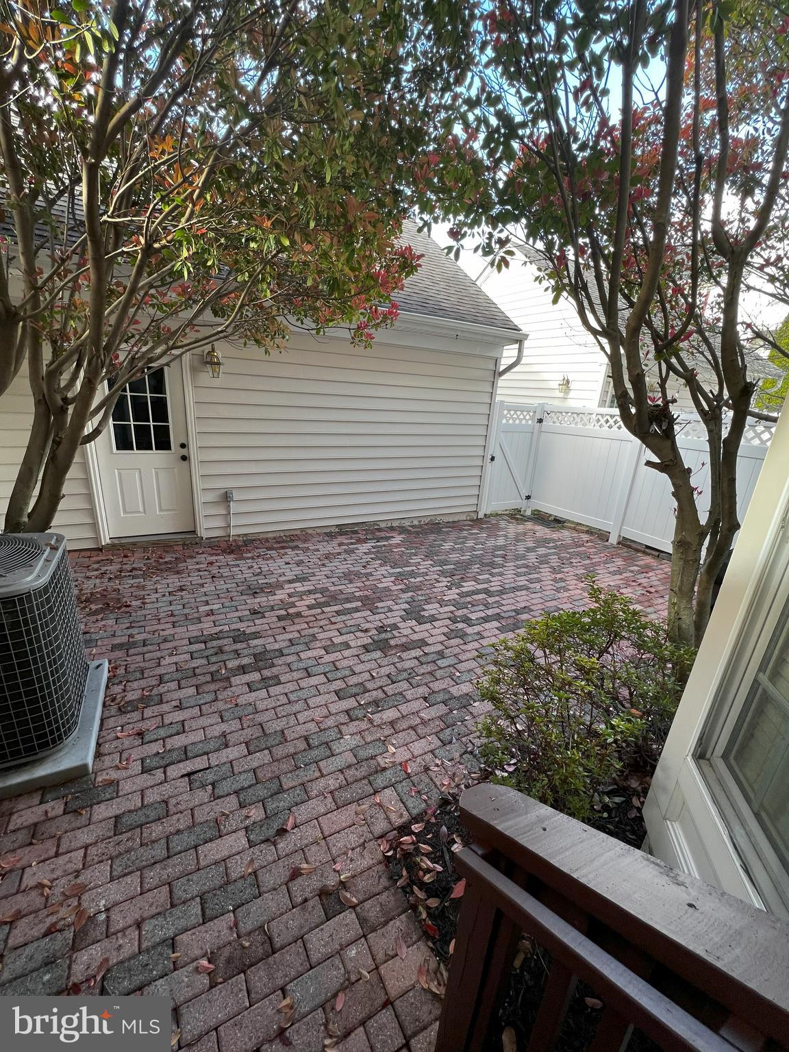 BRAMBLETON LANDBAY 2 - Residential Lease