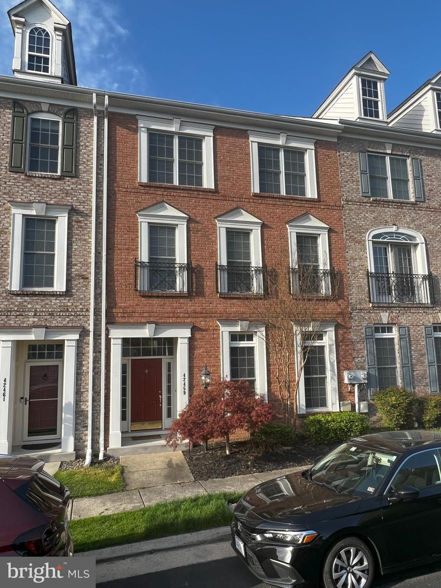 Don't miss out on this beautiful and spacious townhome located in sought-after Brambleton. Features 3 legal bedrooms plus a potential large 4th bedroom/office, 2.5 baths, spacious 3,036 sqft living space w/ open floor plan, engineered hardwood floor on the main level, stunning chef's kitchen opens to family room, eat-in area, huge bedrooms, additional recreation room on the third level, master bedroom w/ sitting area, large study/office for those telework days, relaxing courtyard leading to detached 2-car garage. Enjoy the community's pools, parks, tot lots and social events. Walk to Brambleton Town Center with shops, restaurants, theater and a new community library. Rent includes basic cable and WiFi (Tenant is responsible for renting cable boxes). The tenant pays for other utilities and must maintain the home's lawn and front/rear exterior areas.  
Available for lease starting 4/17/24.  Please complete the rental application via the RentSpree link your Realtor can provide.