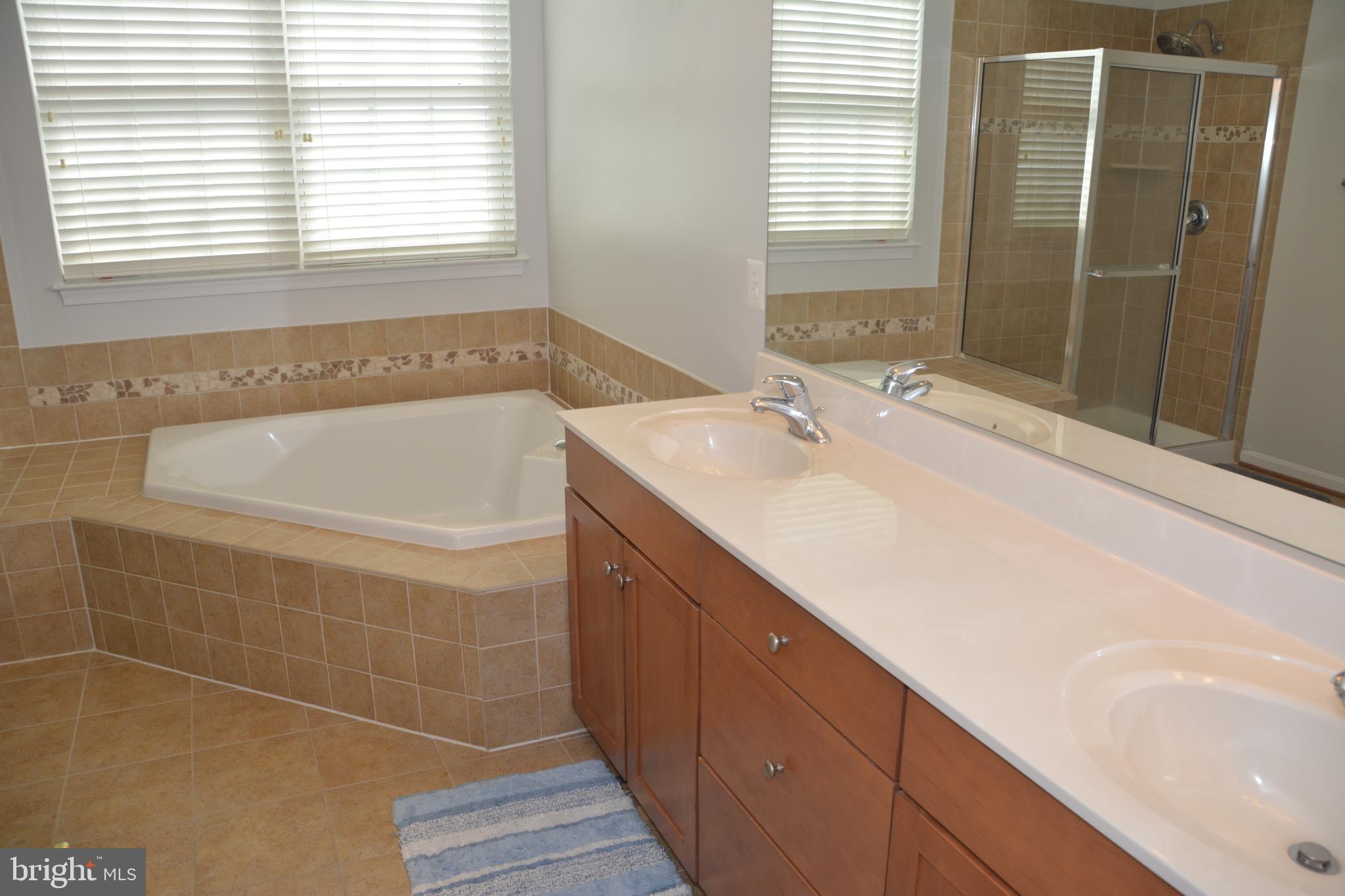 BRAMBLETON LANDBAY 2 - Residential Lease