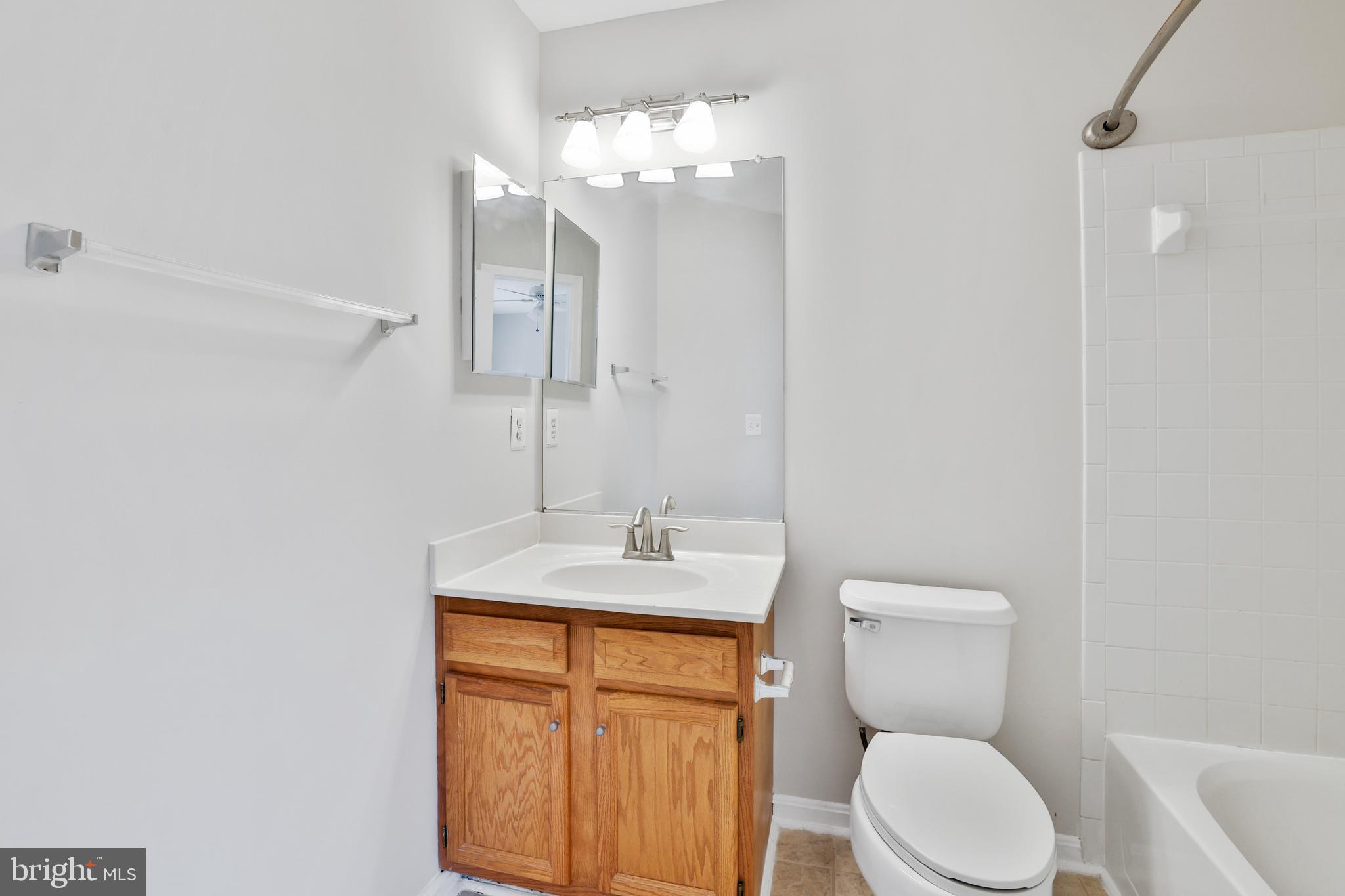 UNIVERISTY CENTER - Residential