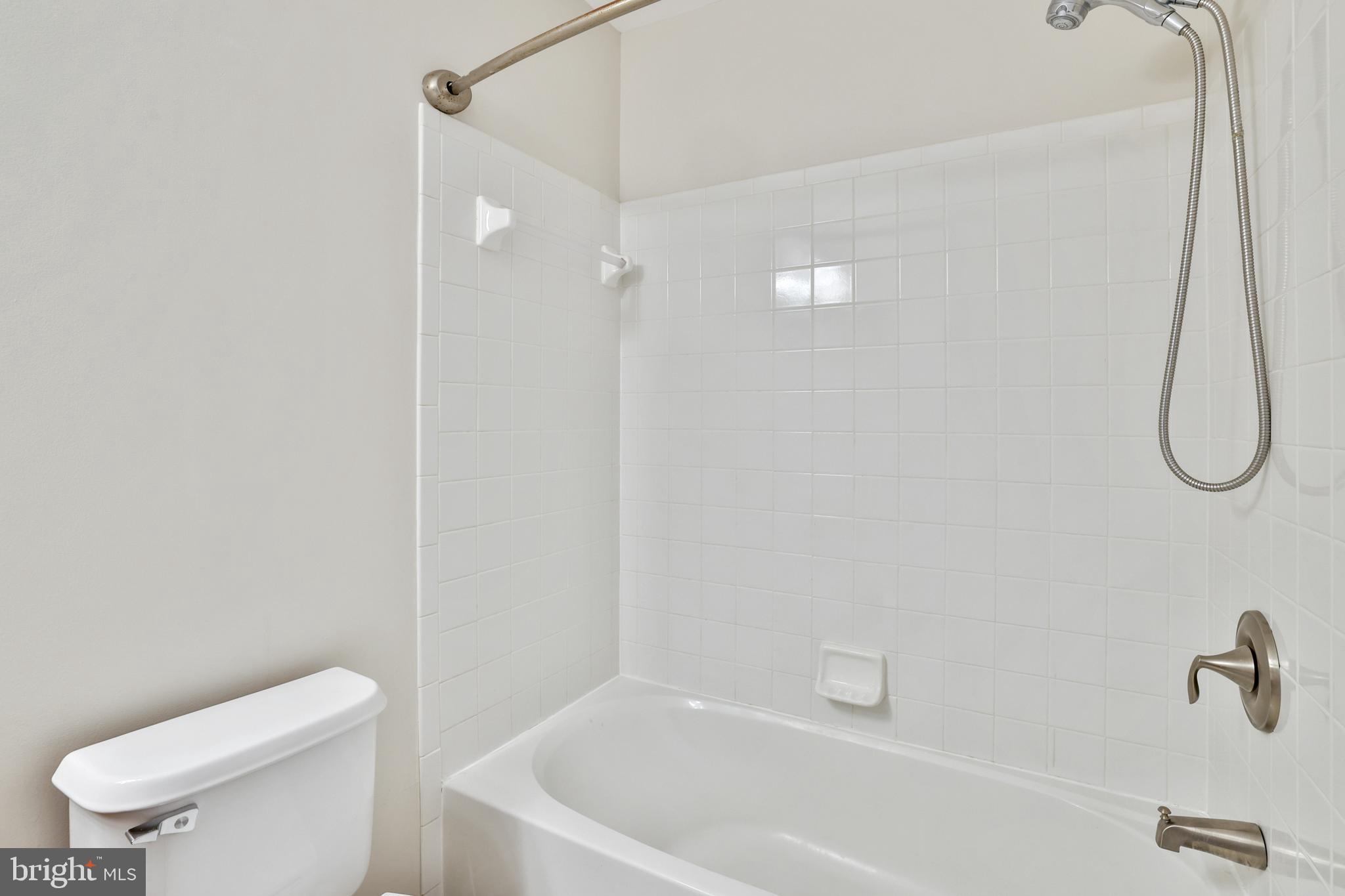 UNIVERISTY CENTER - Residential