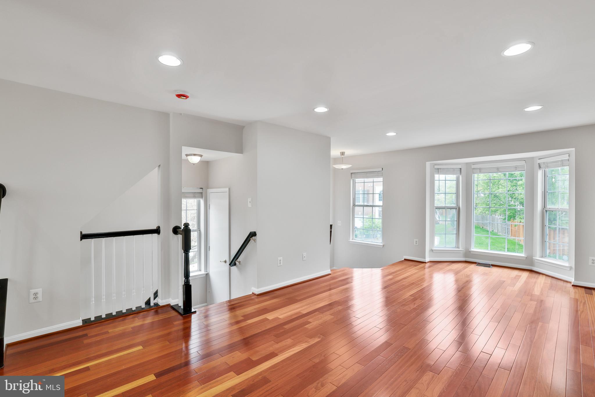 UNIVERISTY CENTER - Residential