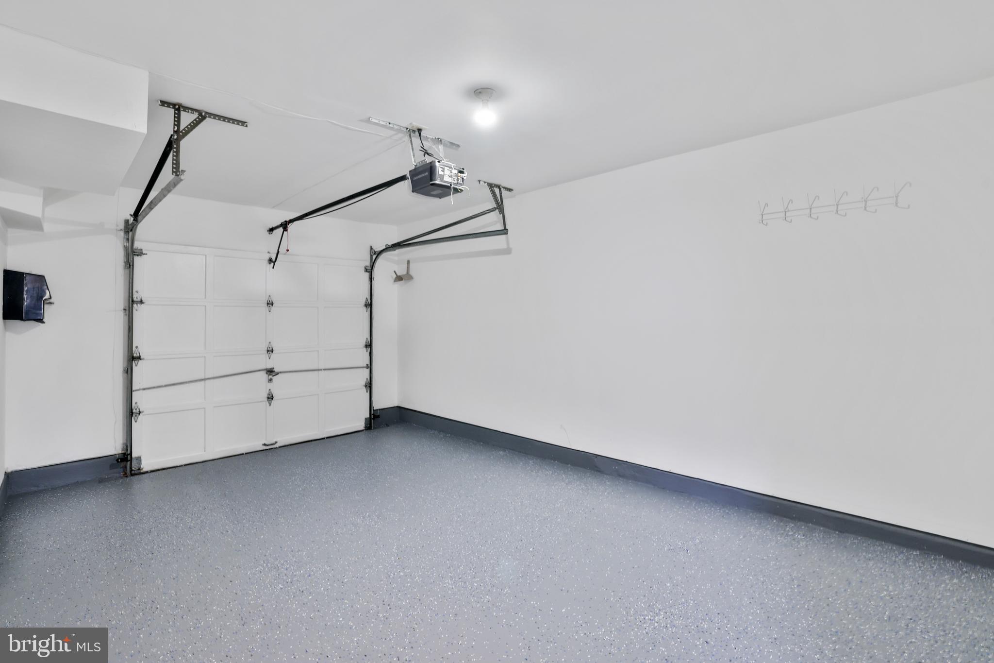 UNIVERISTY CENTER - Residential