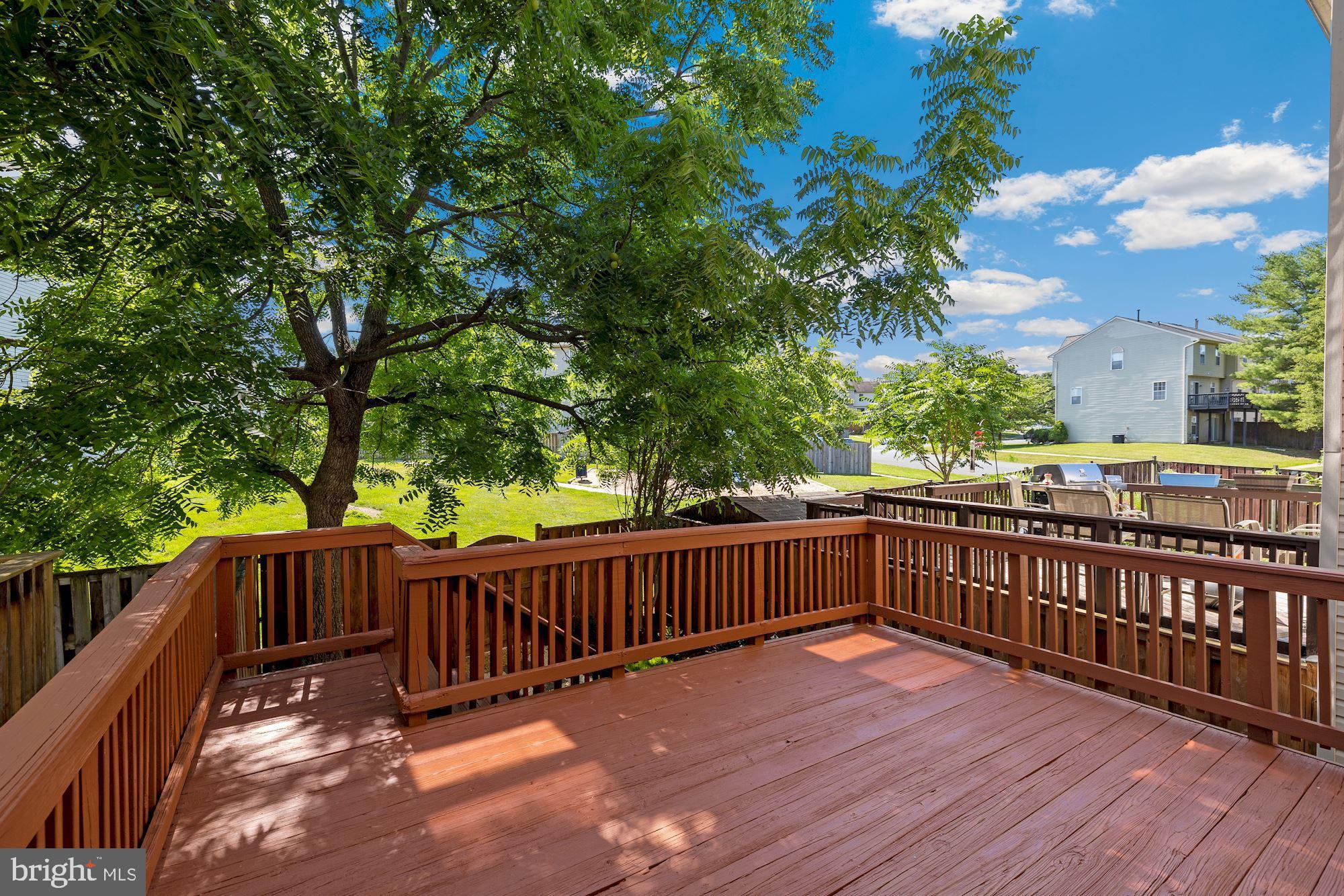 ROBINS GLENN - Residential