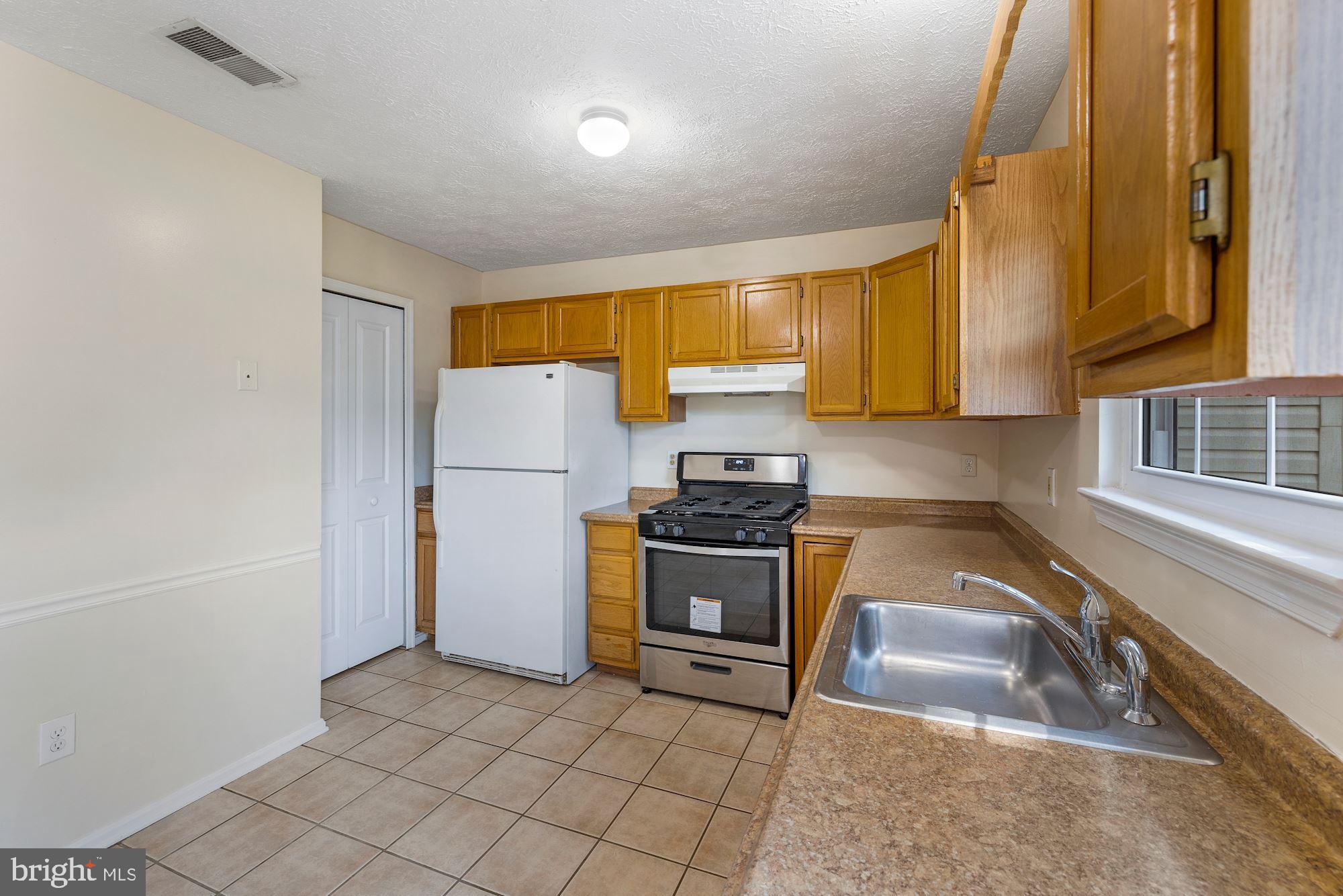 ROBINS GLENN - Residential