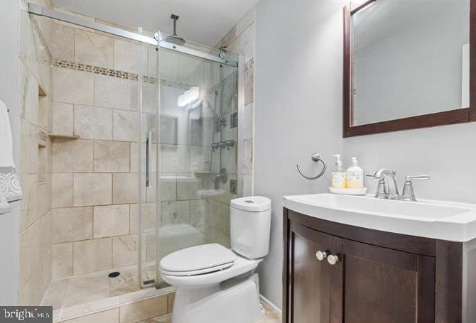 GLYNDON GATE - Residential Lease