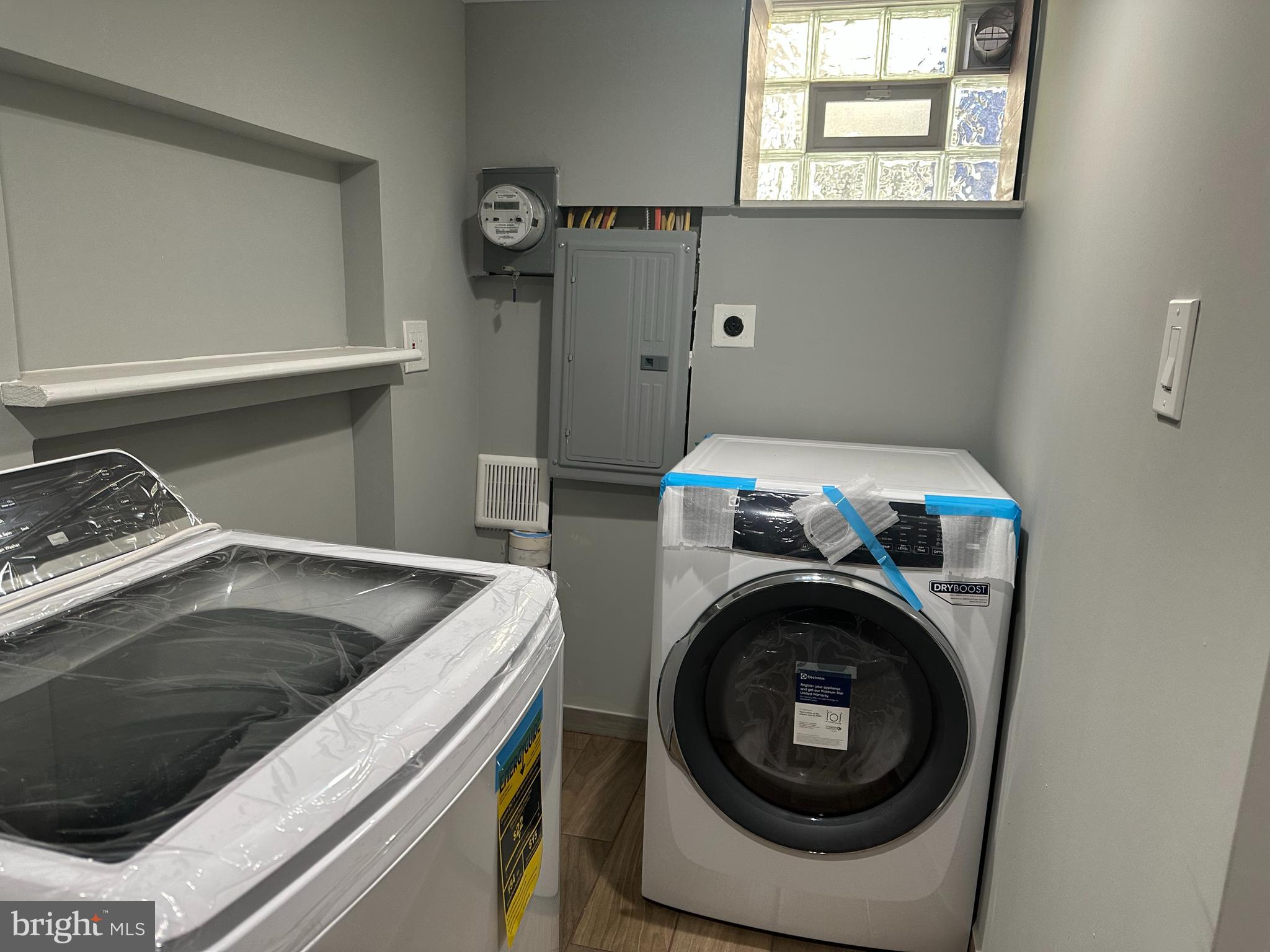 PORT RICHMOND - Residential