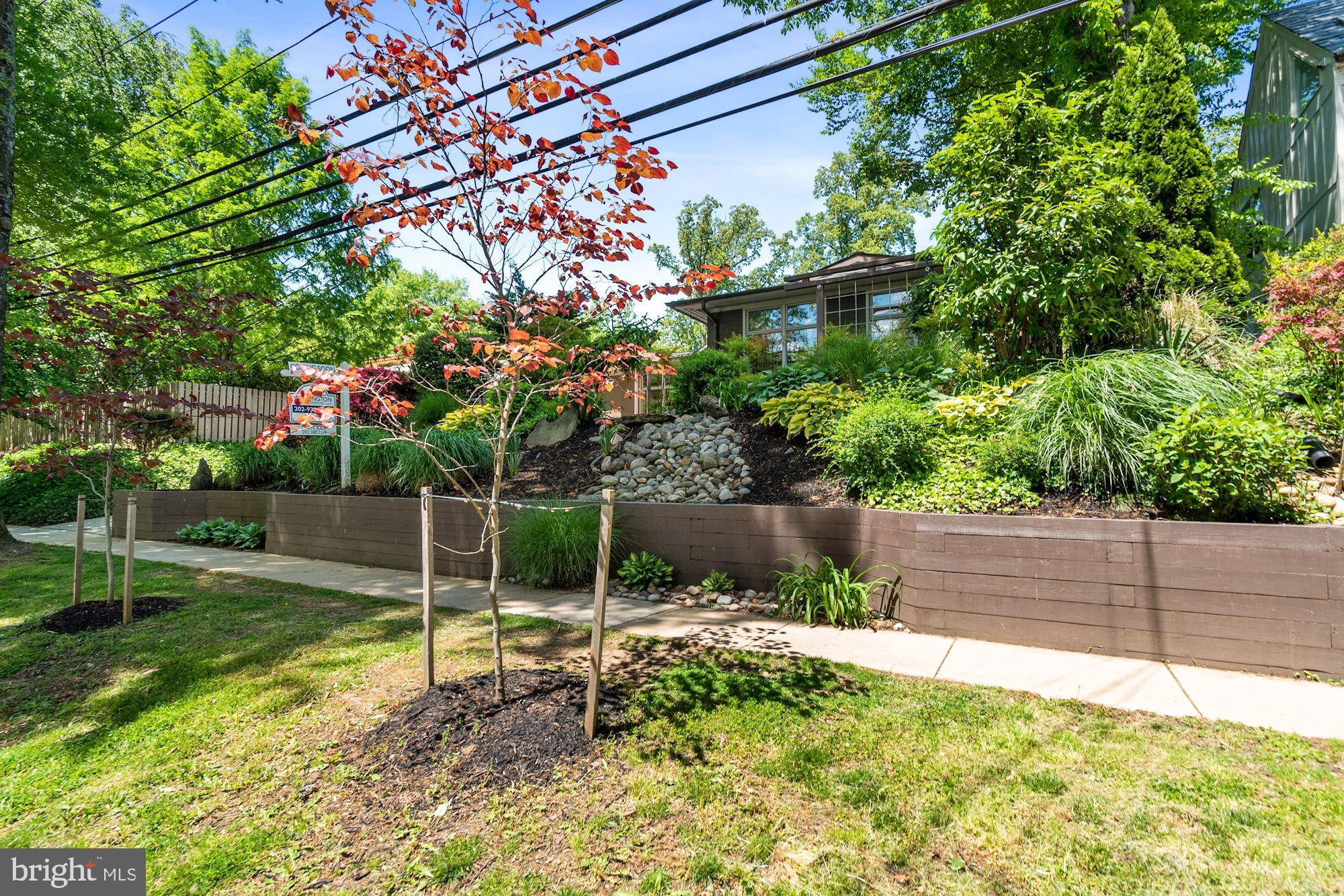 SOMERSET - Residential