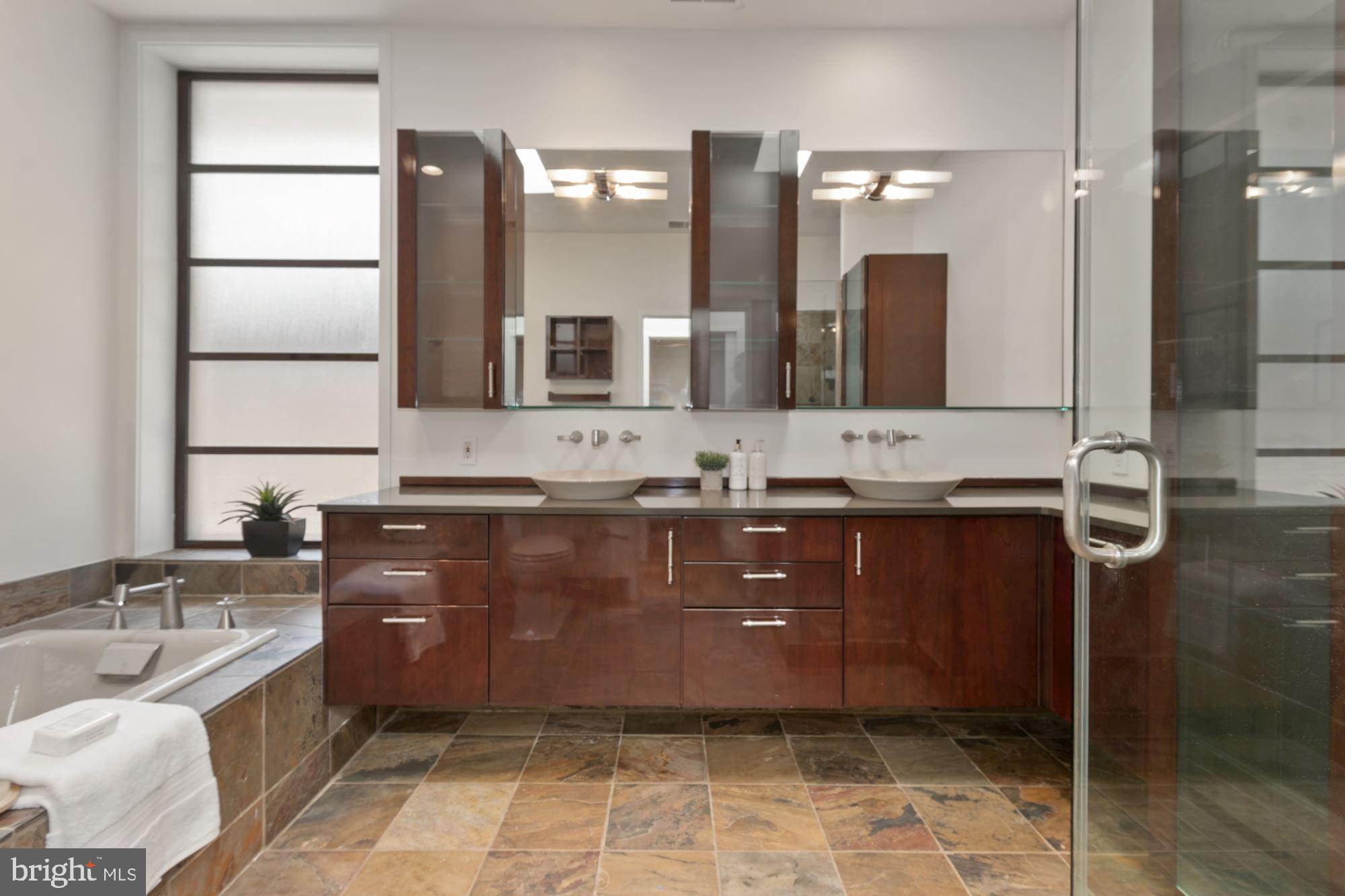 SOMERSET - Residential