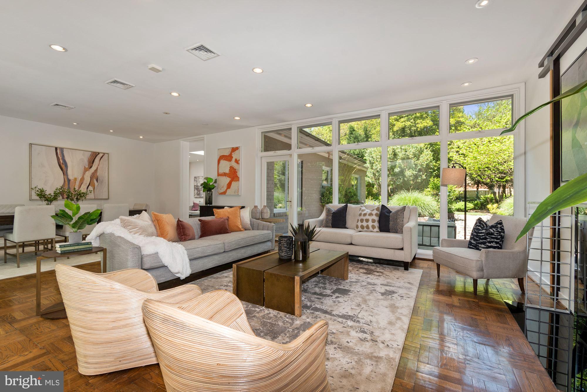 SOMERSET - Residential